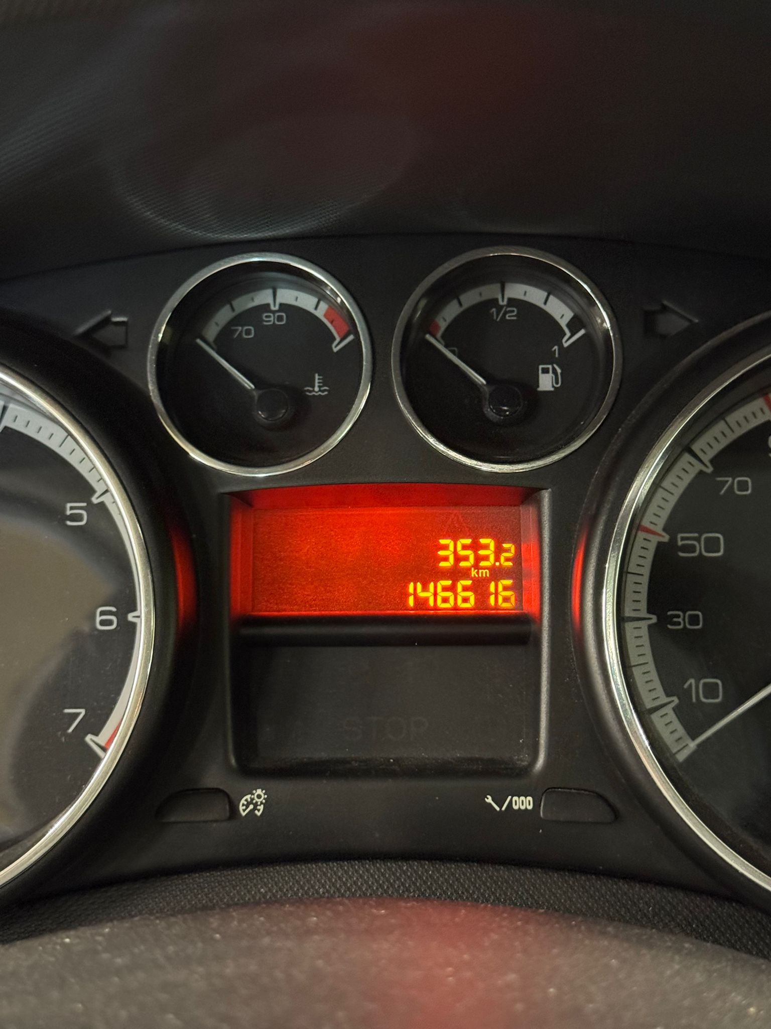 PEUGEOT 308 SW 1.6 16V VTI Sport - 7