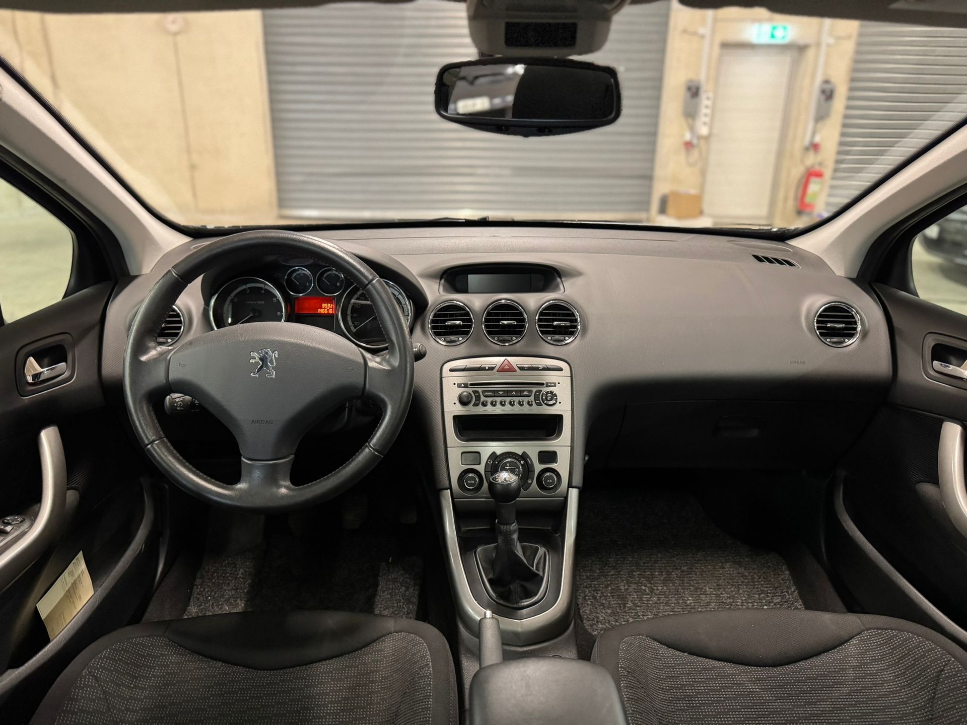 PEUGEOT 308 SW 1.6 16V VTI Sport - 9