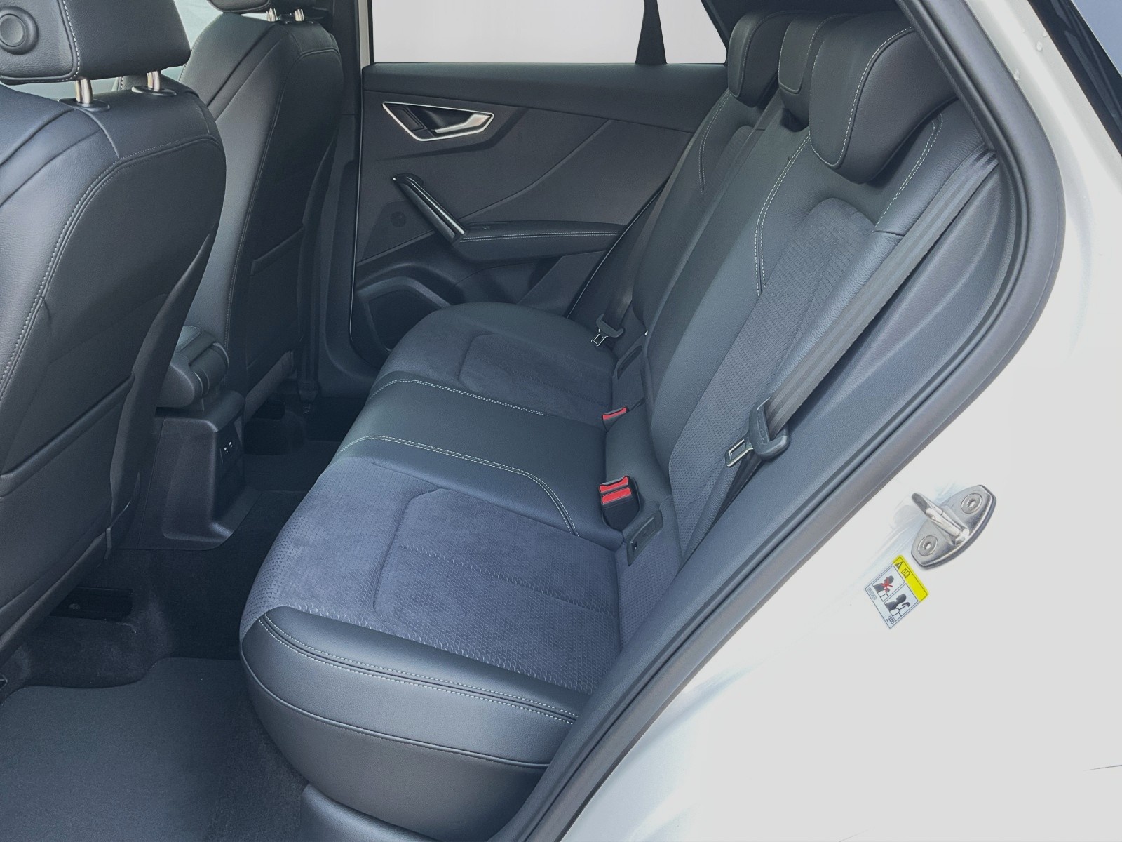 AUDI Q2 40 TFSI S line Attraction quattro S-tronic - 11