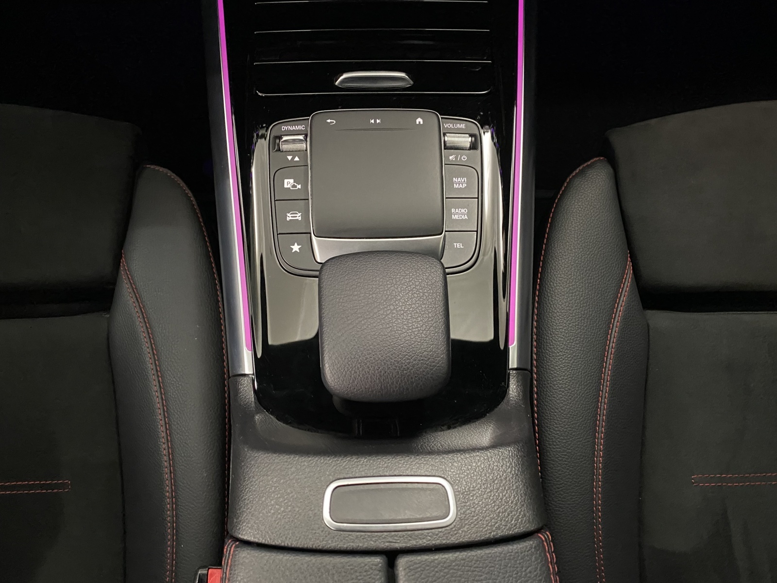 MERCEDES-BENZ EQA 250 AMG Line - 11