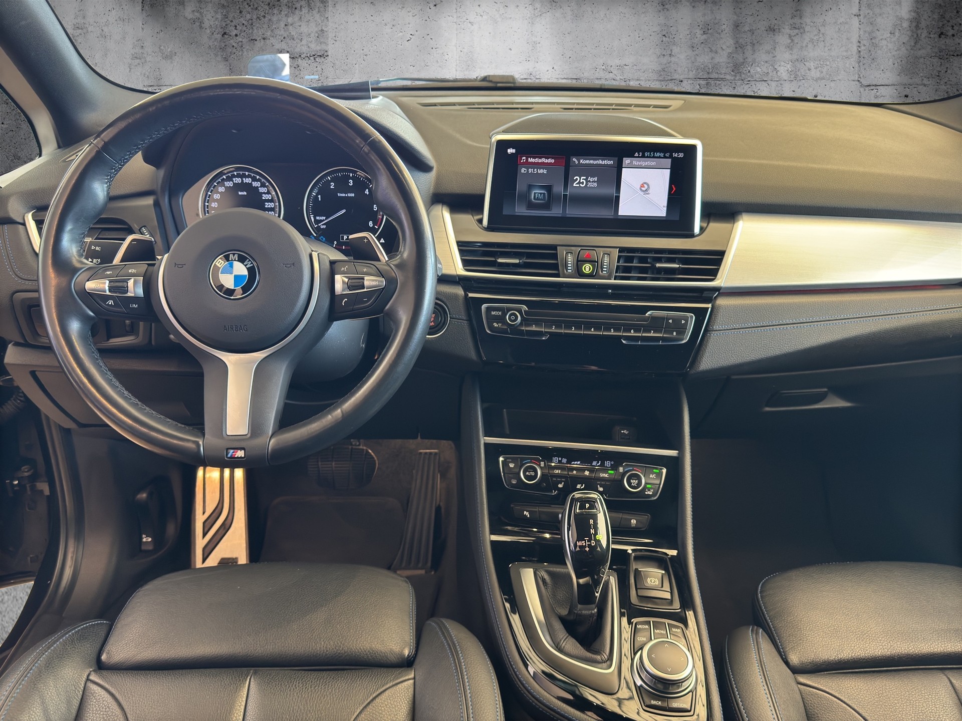 BMW 220d xDrive Active Tourer Steptronic M Sport - 8