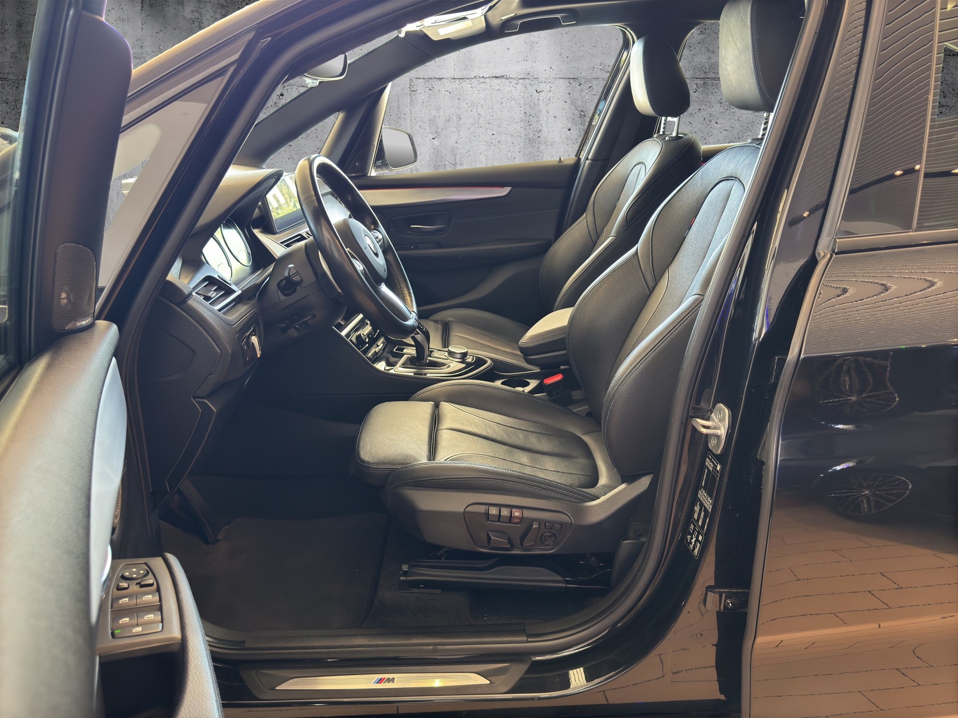 BMW 220d xDrive Active Tourer Steptronic M Sport - 6