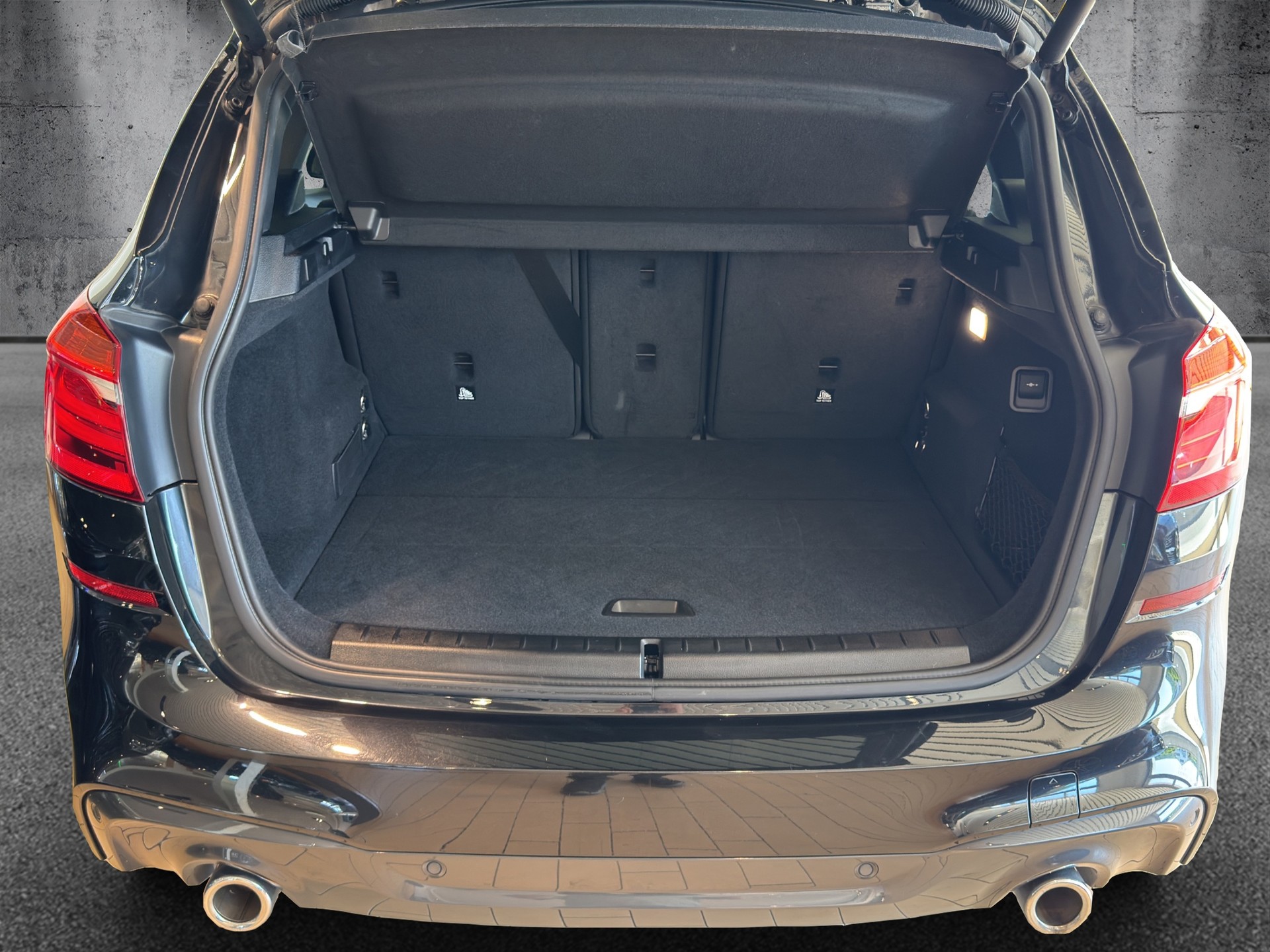 BMW 220d xDrive Active Tourer Steptronic M Sport - 11
