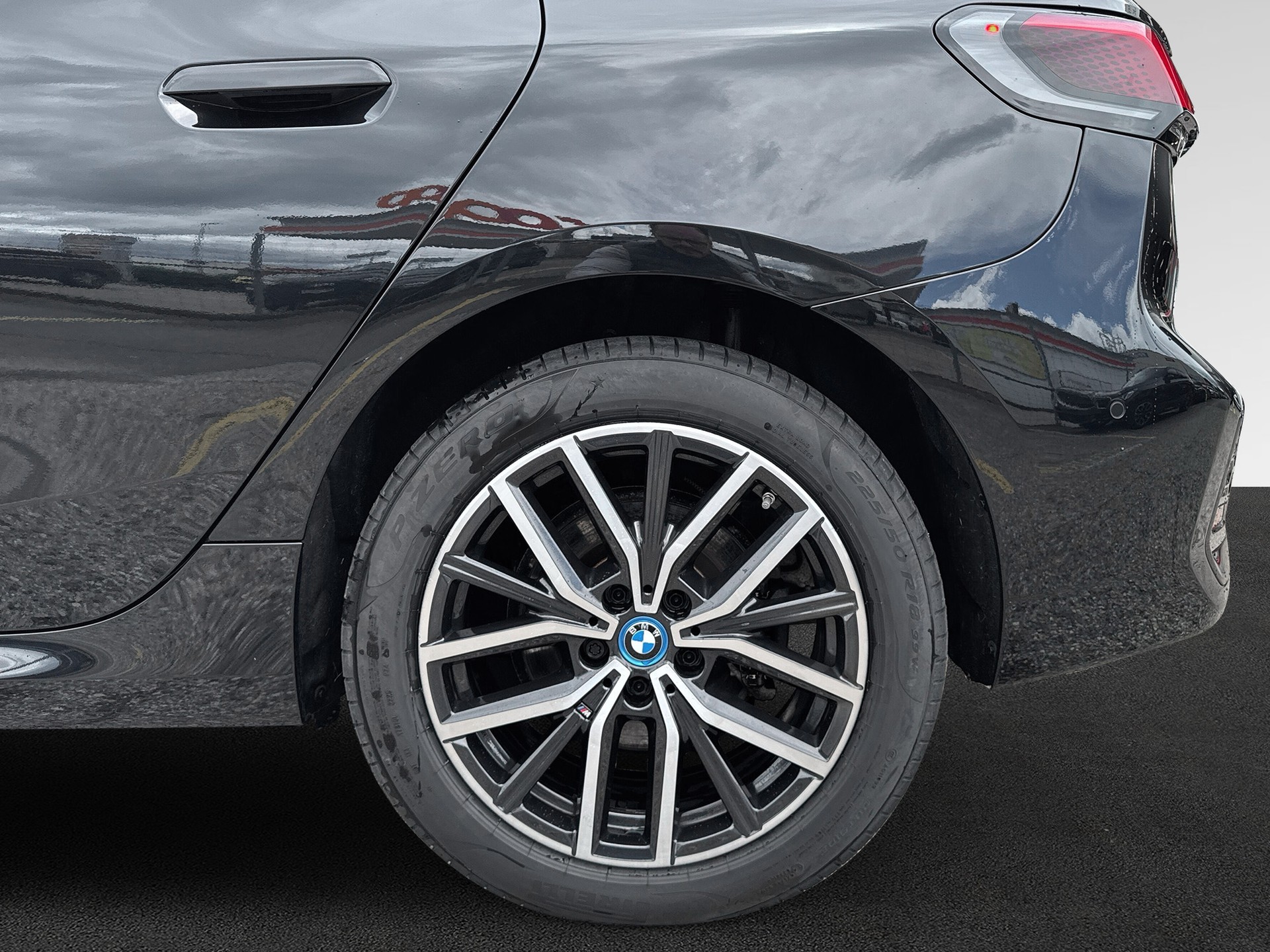 BMW 225e xDrive Active Tourer M Sport - 9