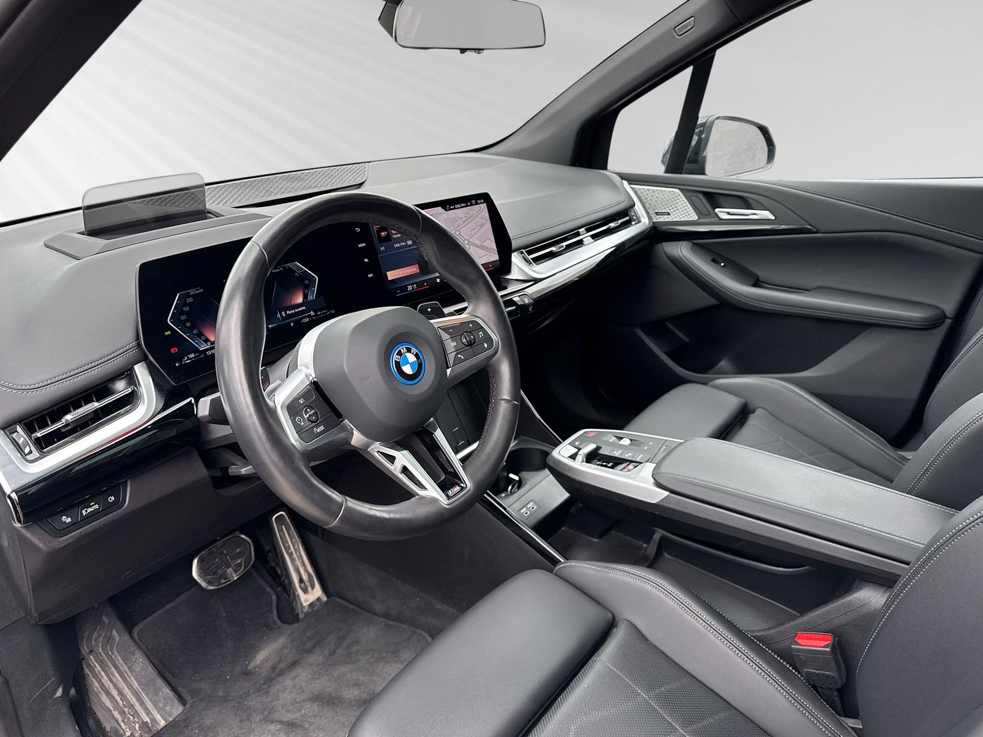 BMW 225e xDrive Active Tourer M Sport - 4