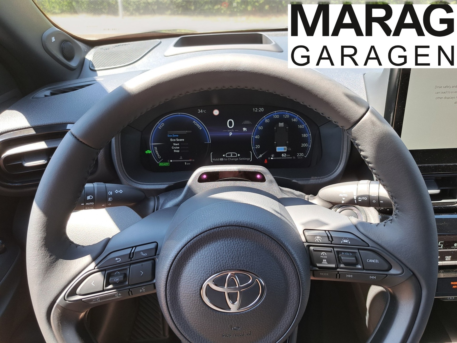 TOYOTA Yaris Cross 1.5 Premium AWDi e-CVT - 11