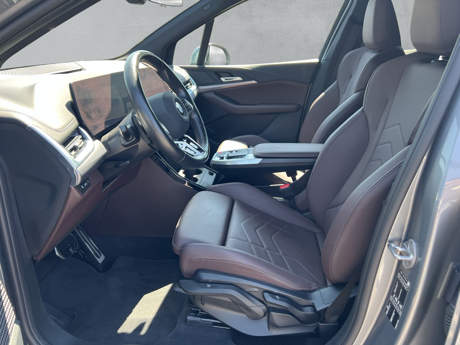 BMW 218i Active Tourer M Sport (CH) AHK - 11