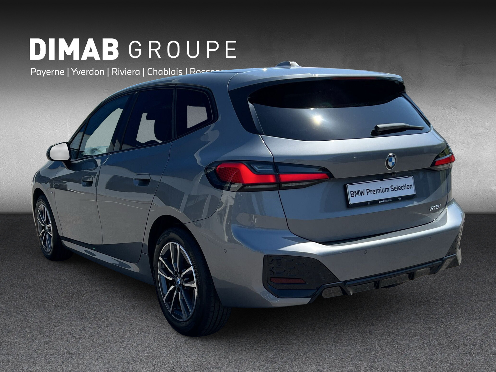 BMW 218i Active Tourer M Sport (CH) AHK - 3