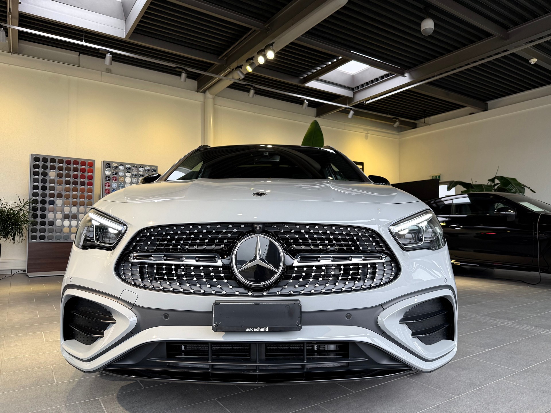 MERCEDES-BENZ GLA 200 Night Star - 3