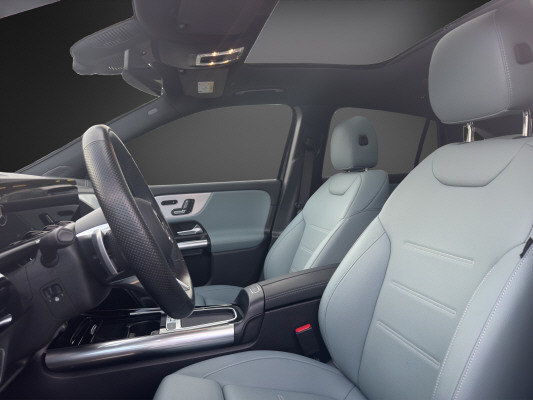 MERCEDES-BENZ EQA 350 AMG Line 4Matic - 9