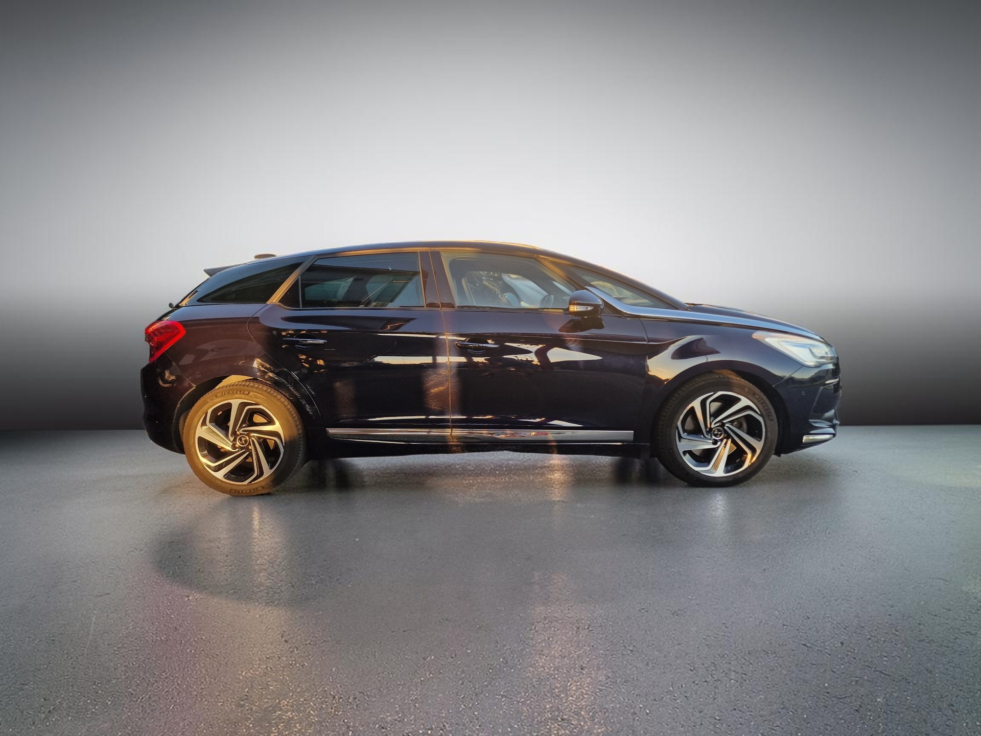 DS AUTOMOBILES DS5 2.0 e-HDi Sport Chic Automatic 12Mt Gara 8xAlu Neu MFK