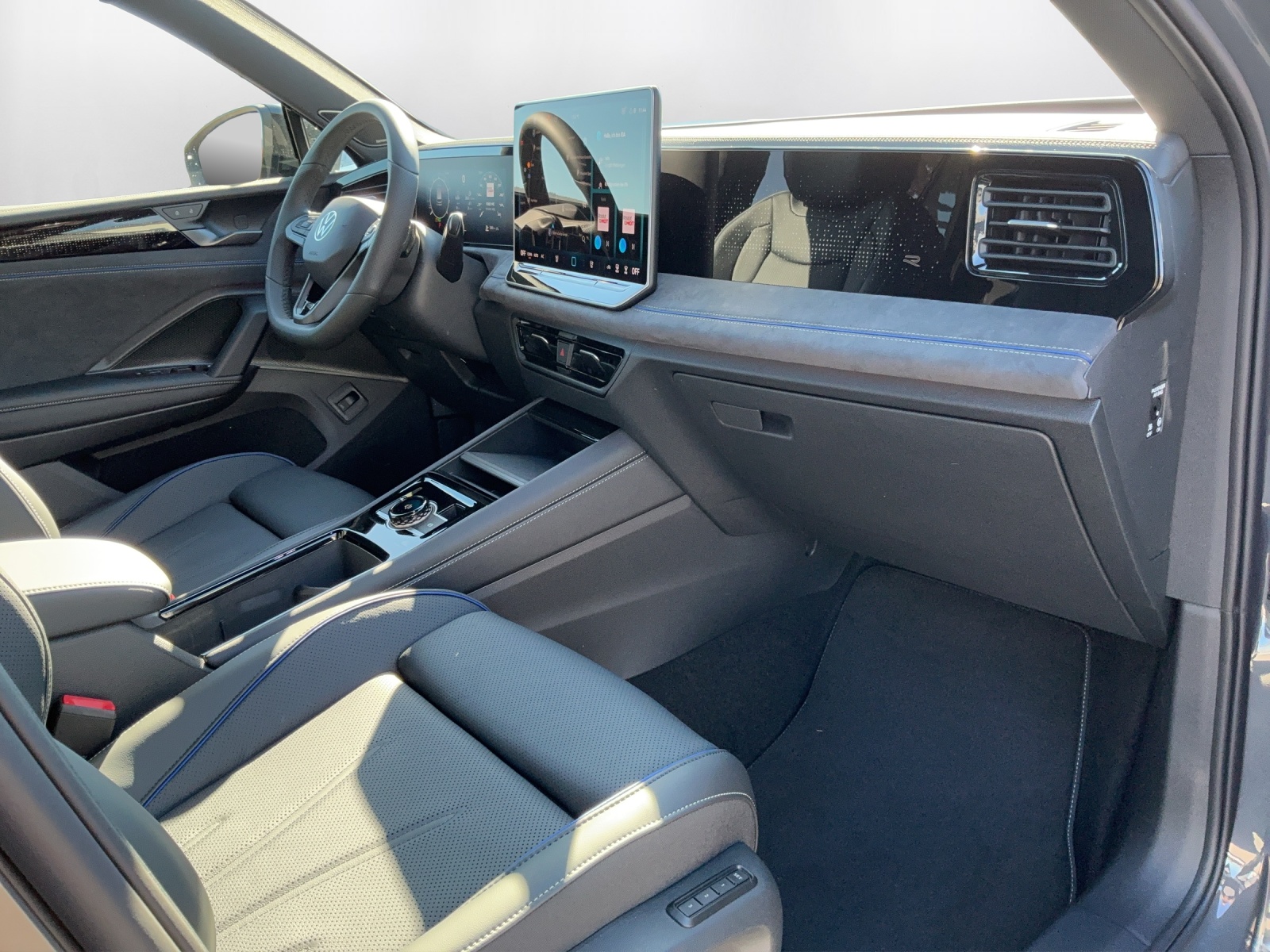 VW Tiguan 2.0 TSI DSG United 4Motion - 14