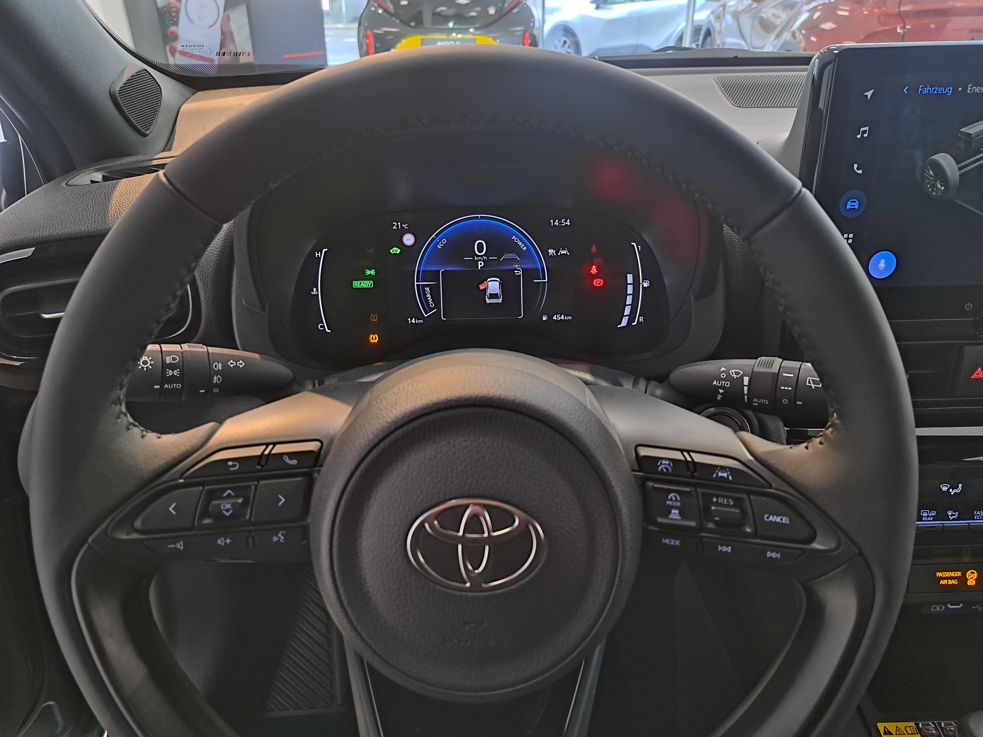 TOYOTA Yaris Cross 1.5 Trend AWDi e-CVT - 11