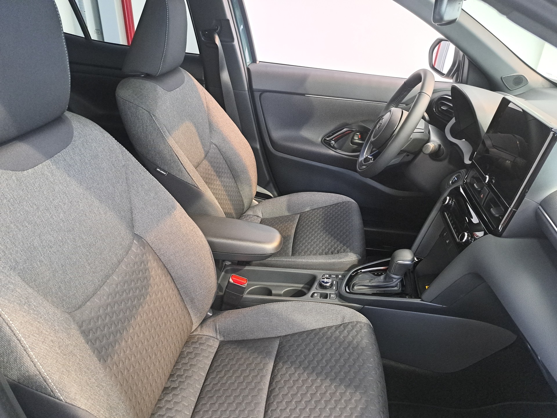 TOYOTA Yaris Cross 1.5 Trend AWDi e-CVT - 9