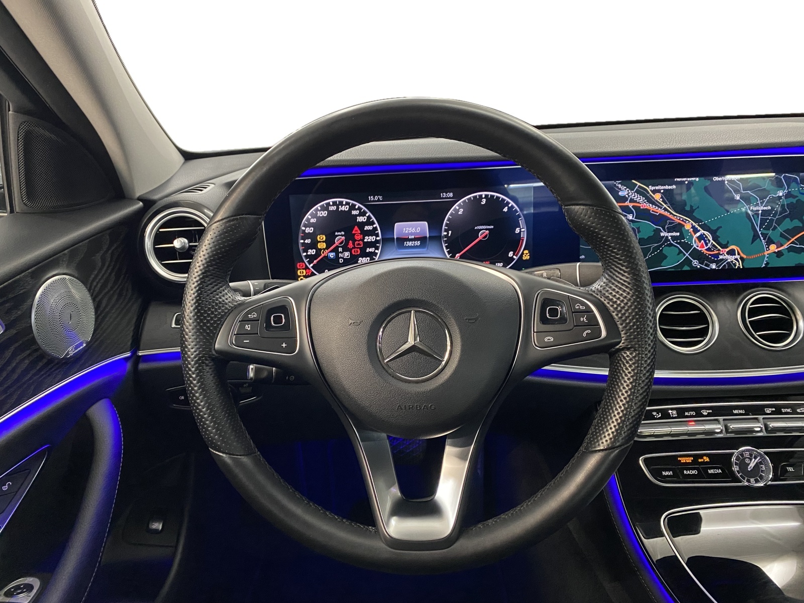 MERCEDES-BENZ E 350 d Avantgarde - 12