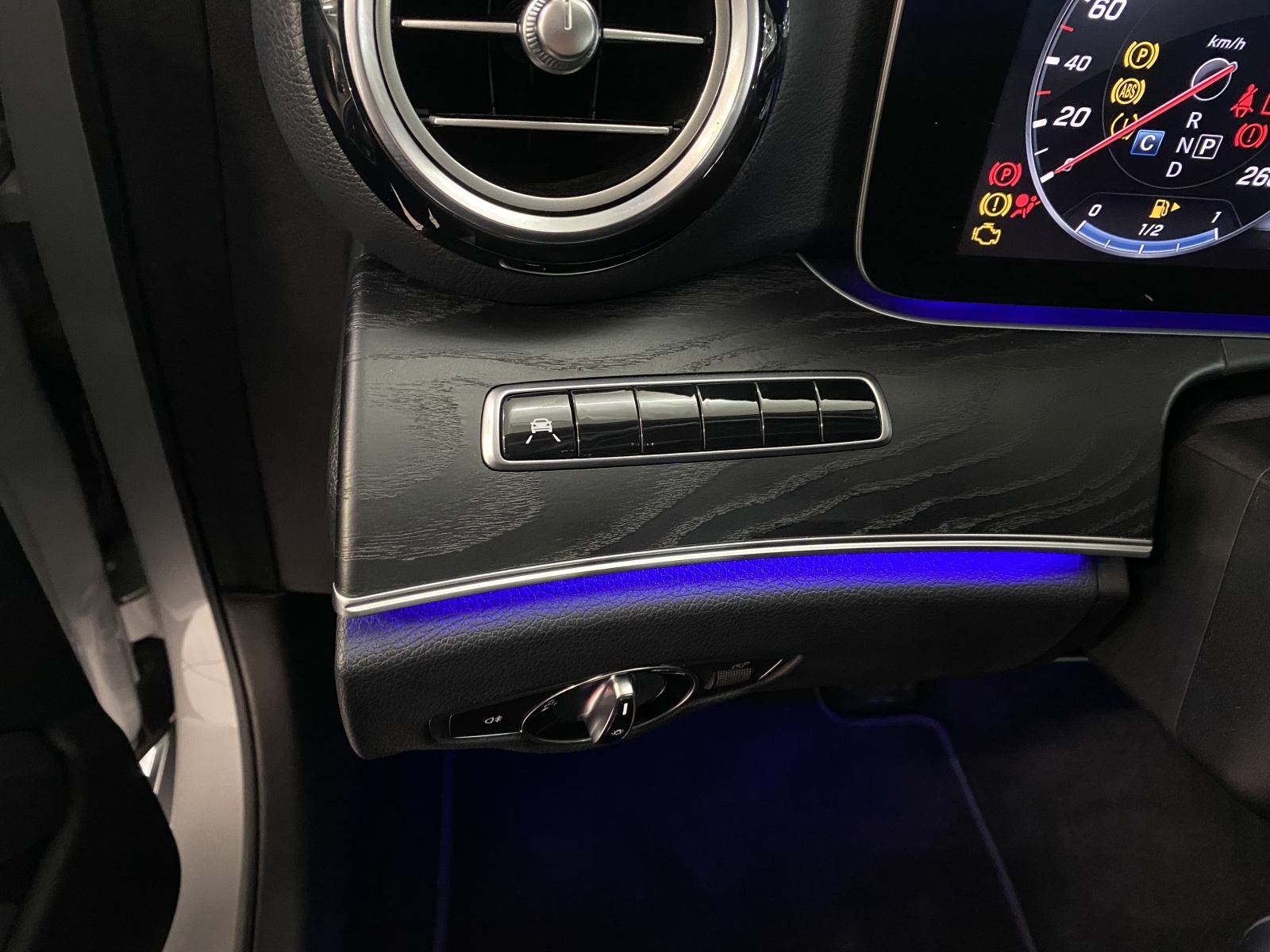 MERCEDES-BENZ E 350 d Avantgarde - 11