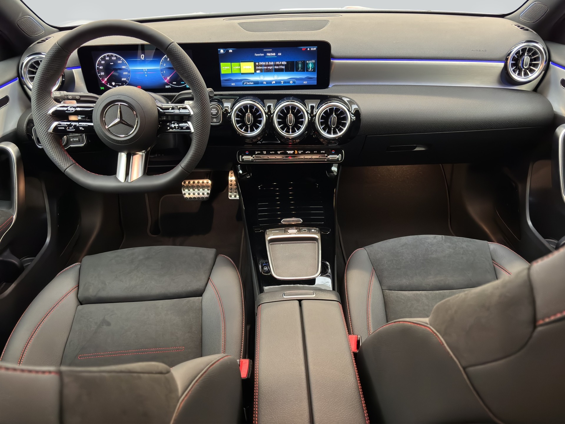 MERCEDES-BENZ A 200 7G-DCT - 10