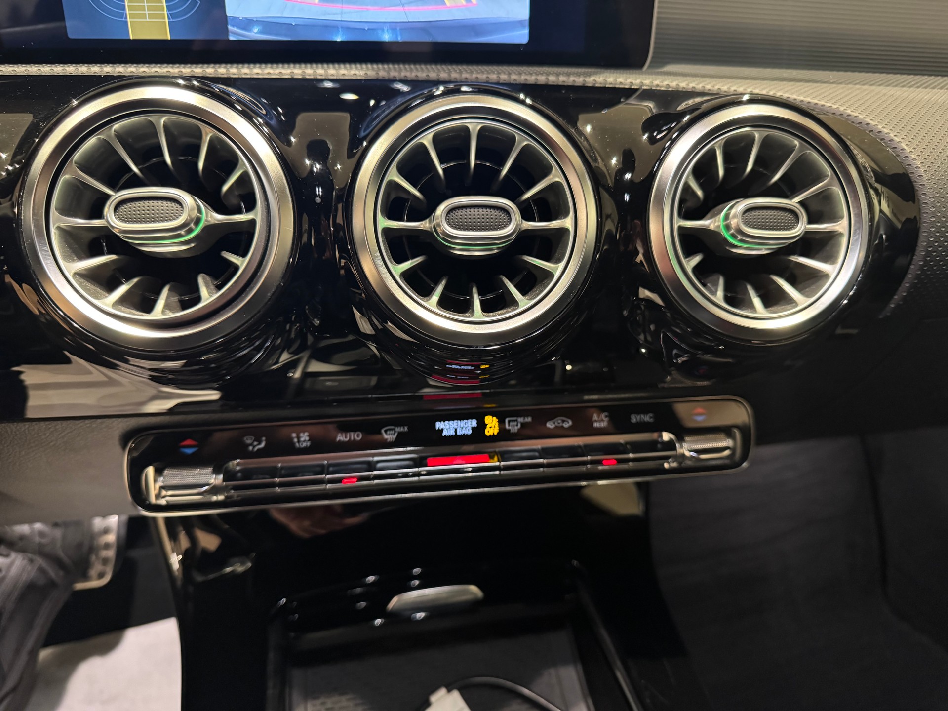 MERCEDES-BENZ A 250 AMG Line - 14