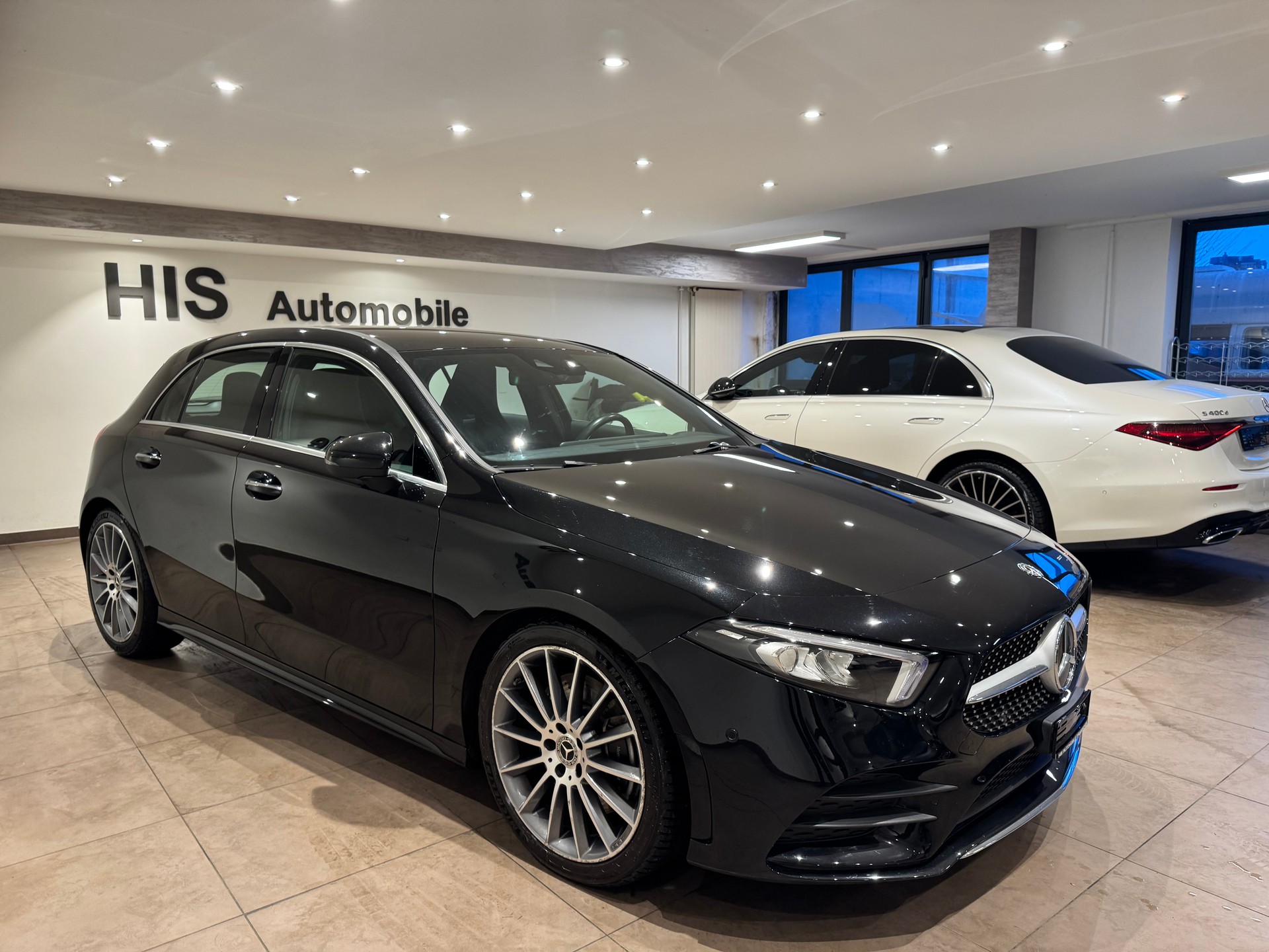 MERCEDES-BENZ A 250 AMG Line - 6