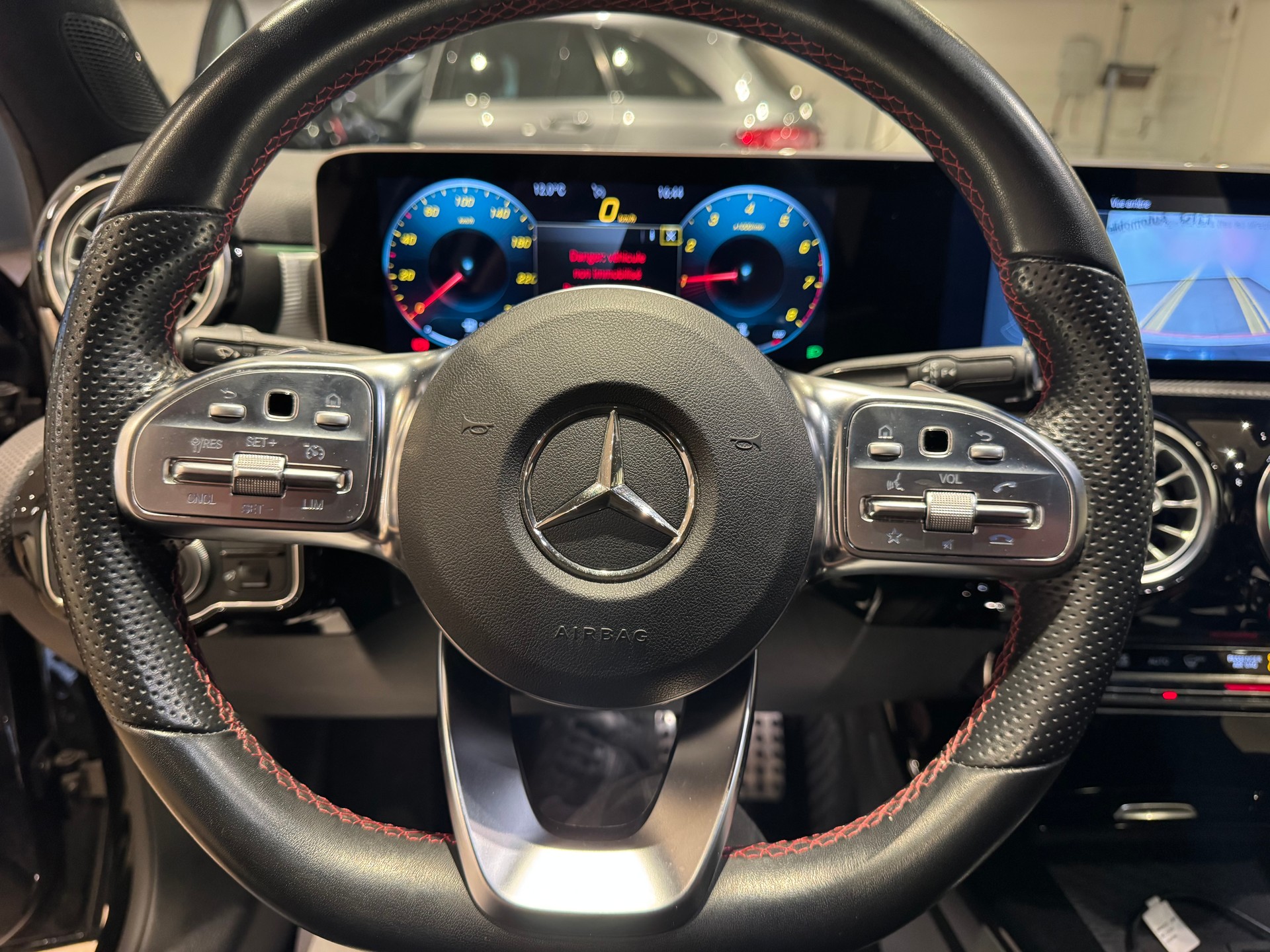 MERCEDES-BENZ A 250 AMG Line - 15