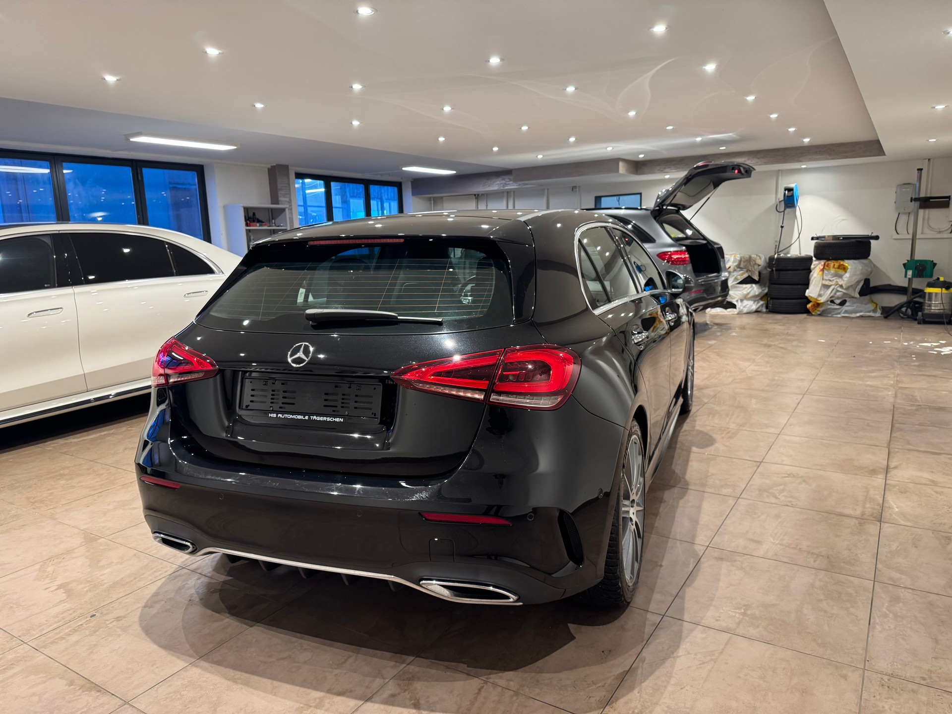 MERCEDES-BENZ A 250 AMG Line - 5
