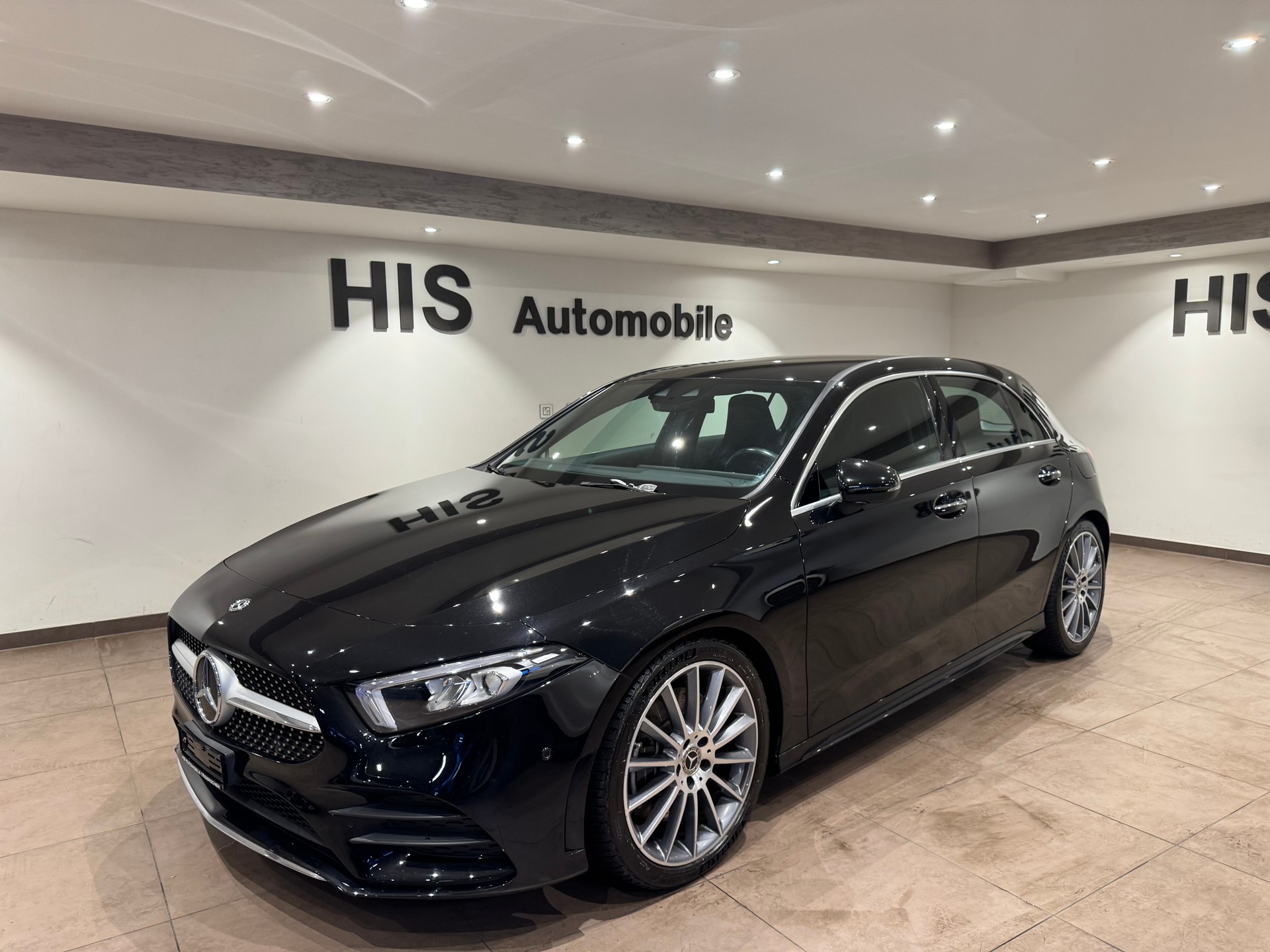 MERCEDES-BENZ A 250 AMG Line - 2