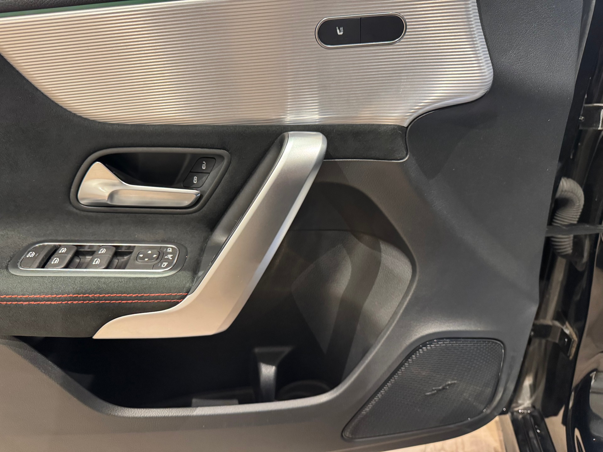 MERCEDES-BENZ A 250 AMG Line - 16