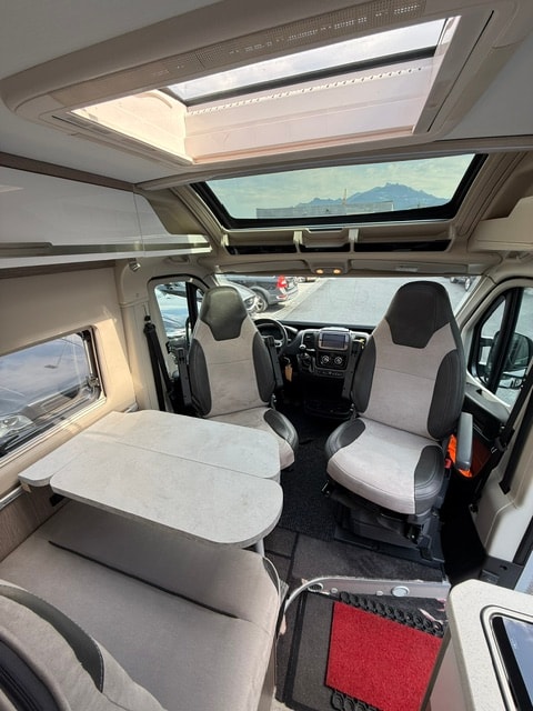 CHALLENGER V217 Road Edition Premium - 8