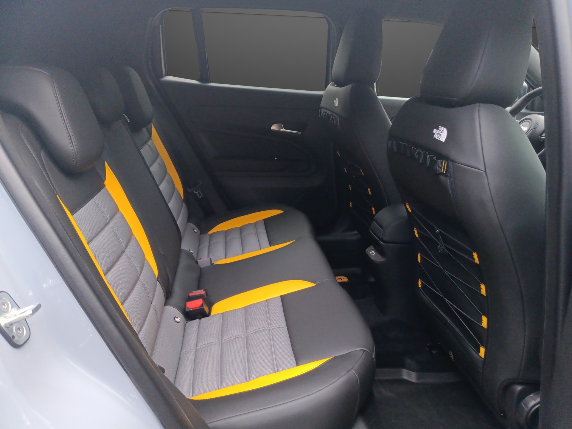 JEEP Avenger 1.2 Turbo MHEV The North Face Sky 4xe - 17