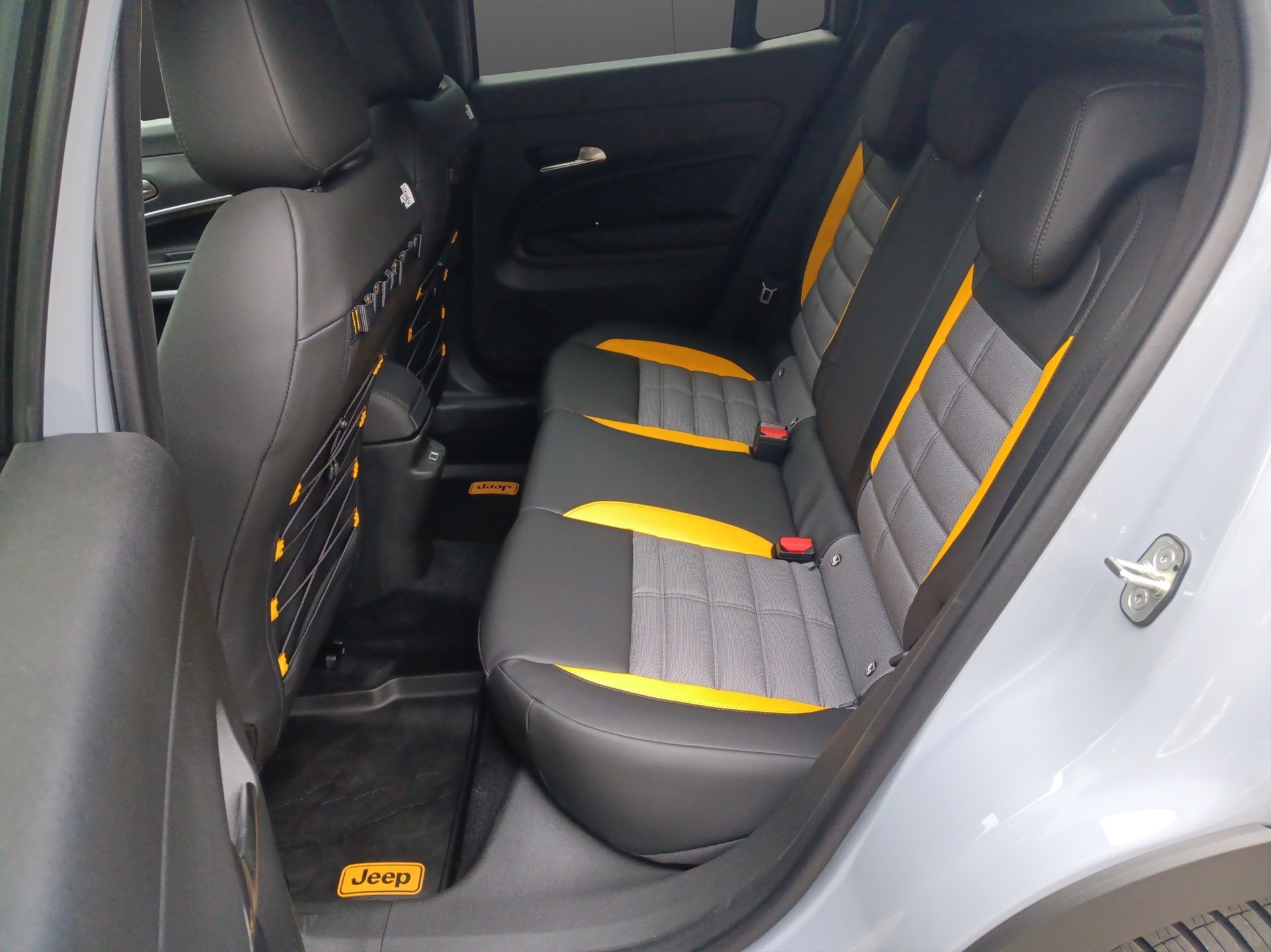 JEEP Avenger 1.2 Turbo MHEV The North Face Sky 4xe - 12