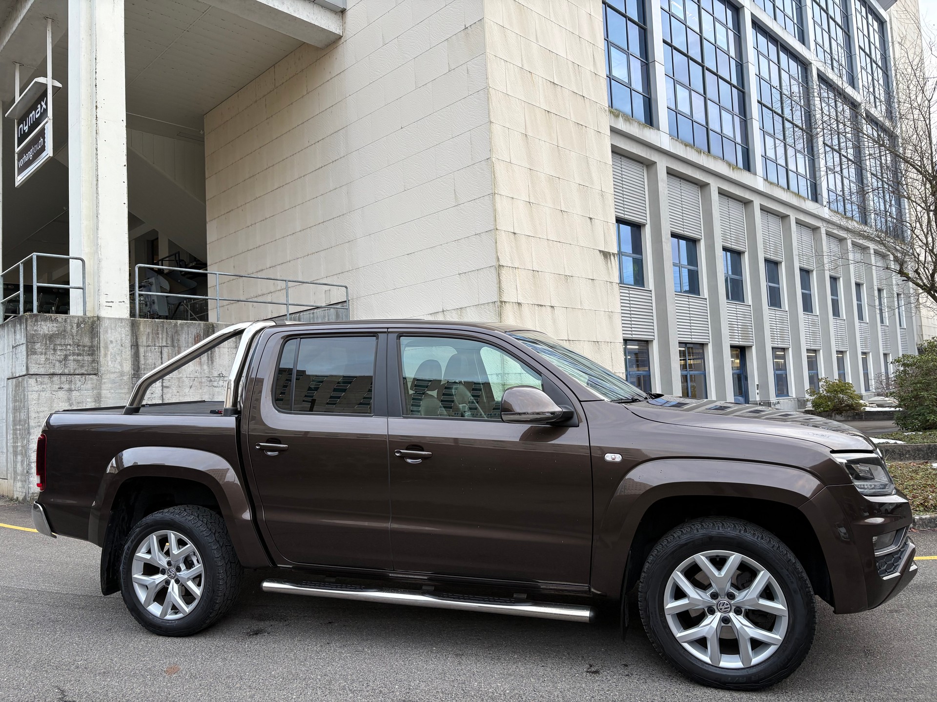 VW Amarok 3.0TDI Highline 4Motion Automatic - 4