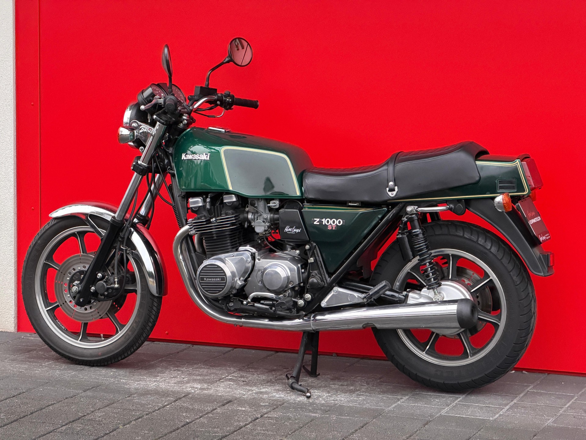 KAWASAKI Z1000 ST - 6