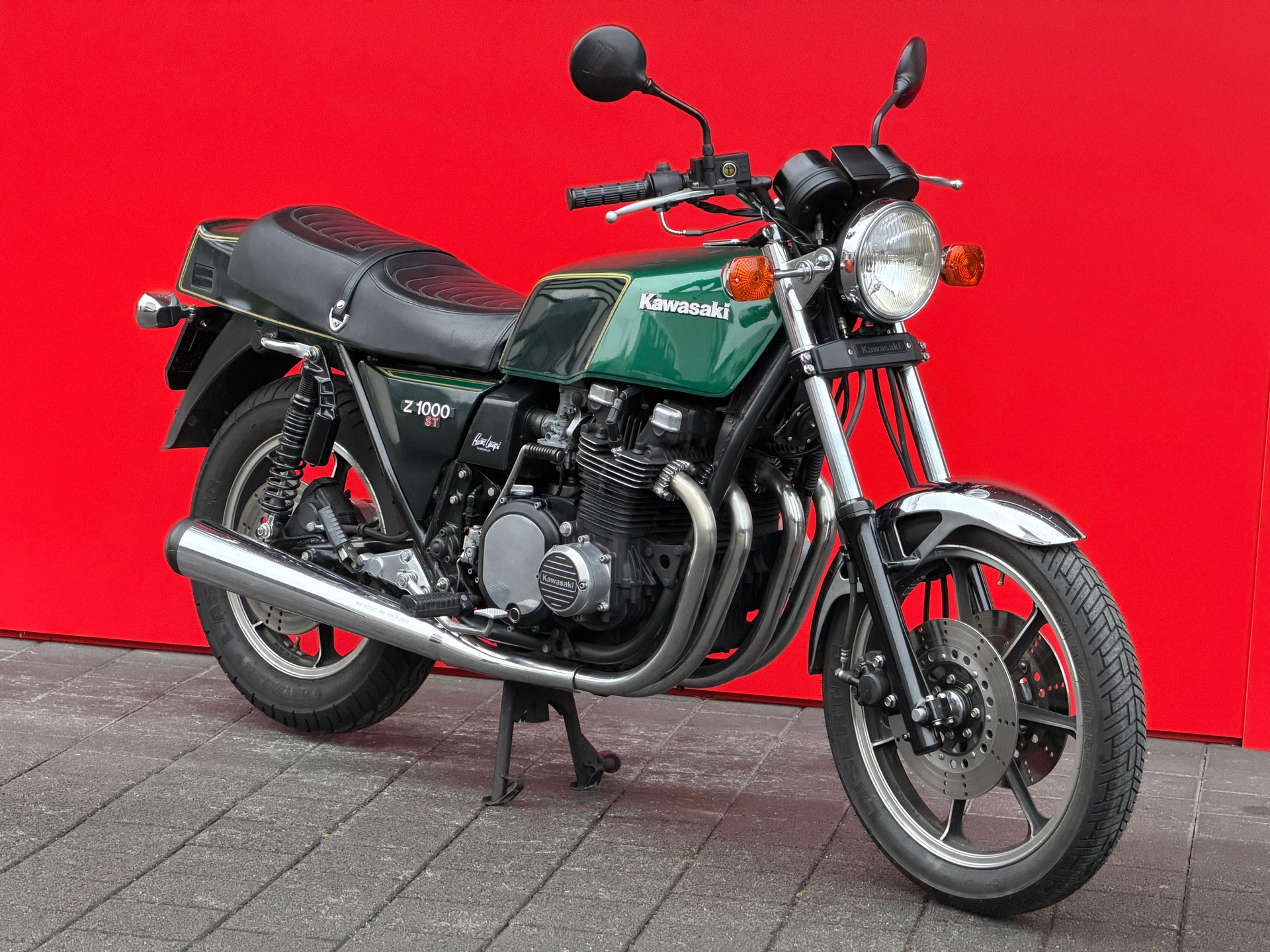 KAWASAKI Z1000 ST - 4