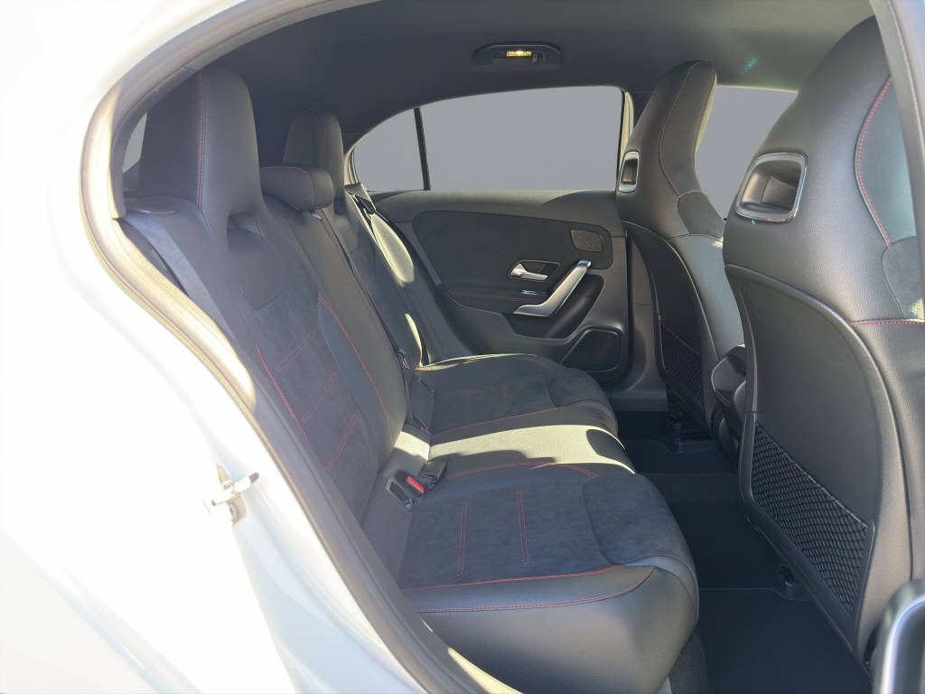 MERCEDES-BENZ A 220 AMG Line 4m - 14