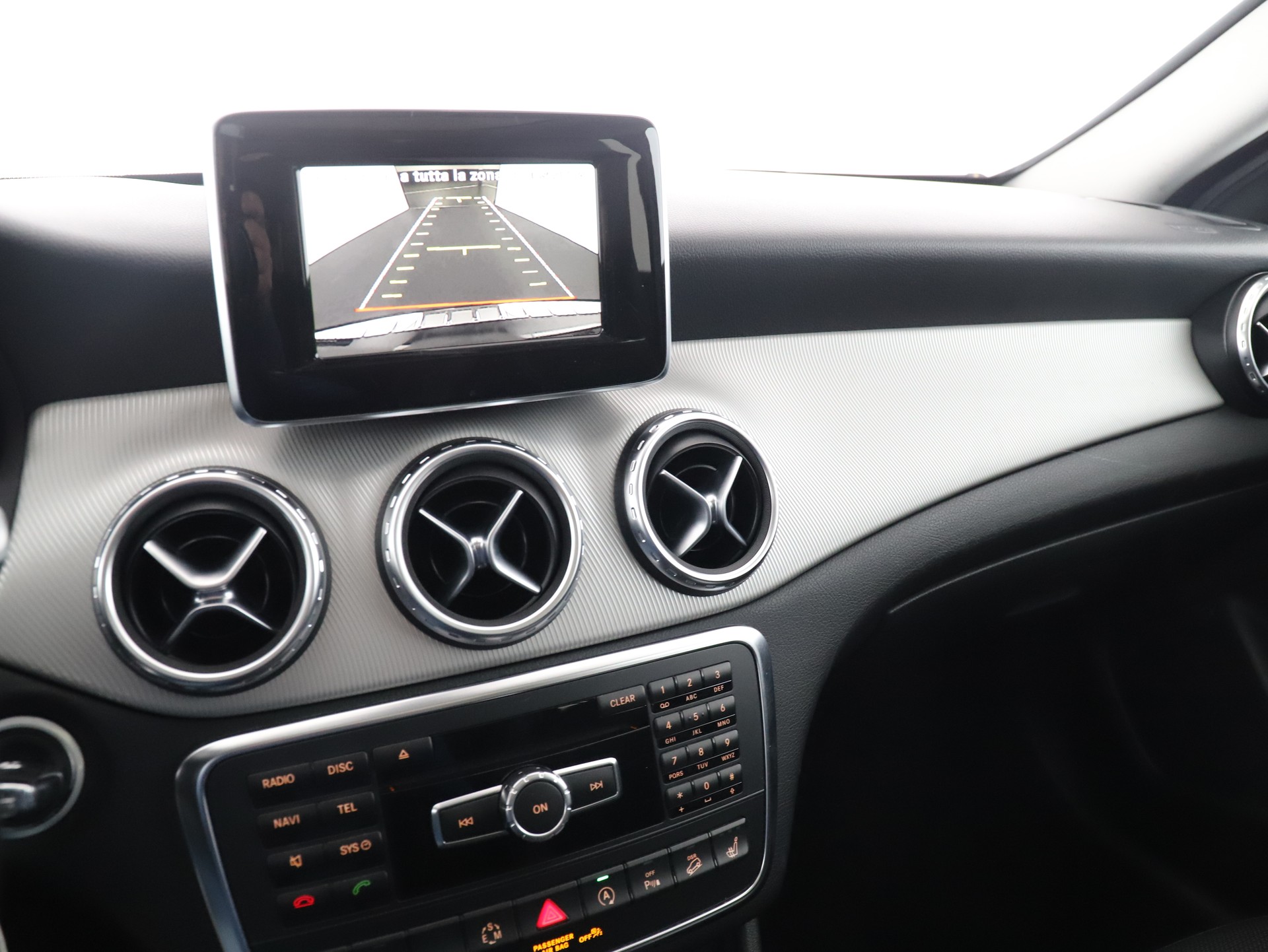 MERCEDES-BENZ GLA 200 CDI Urban 4Matic - 13