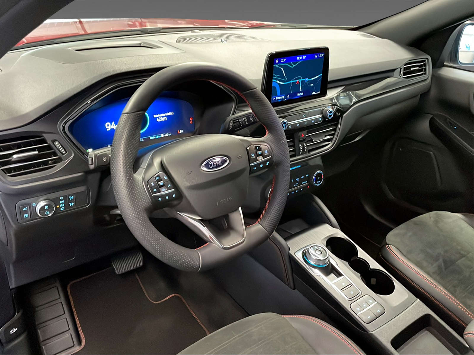 FORD Kuga 2.5 Plug-in Hybrid ST-Line X - 6