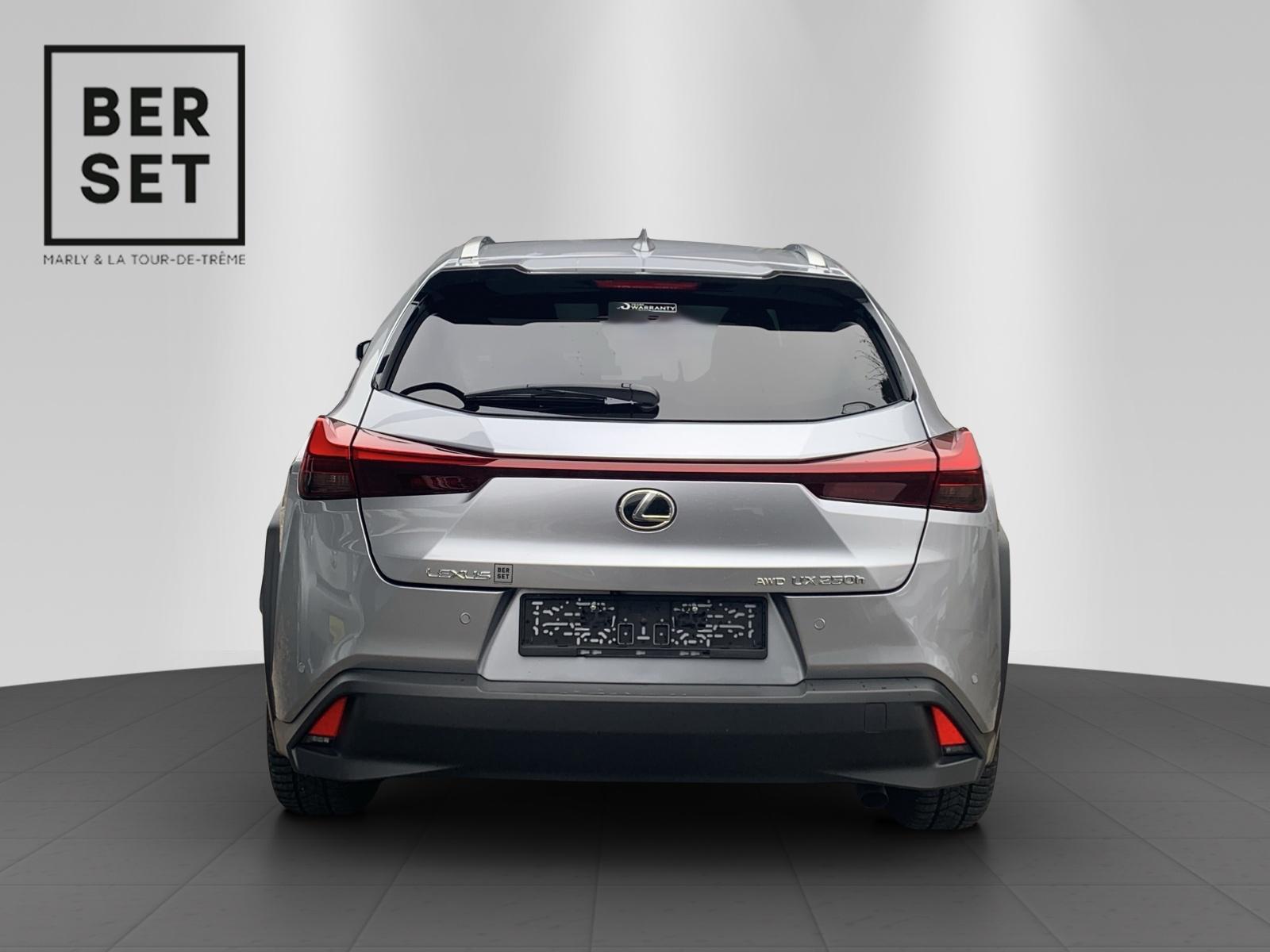 LEXUS UX 250h Comfort - 17