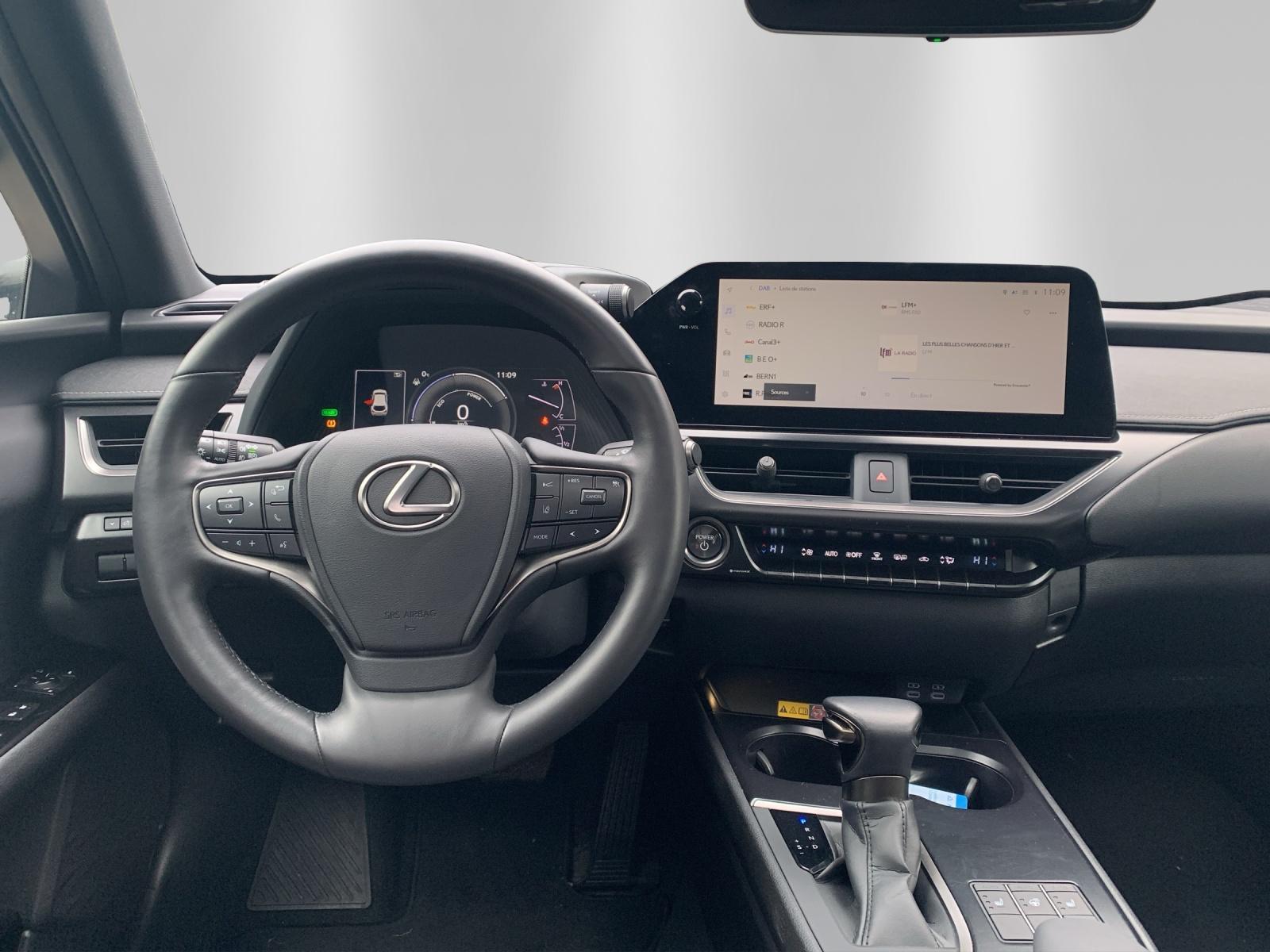 LEXUS UX 250h Comfort - 13