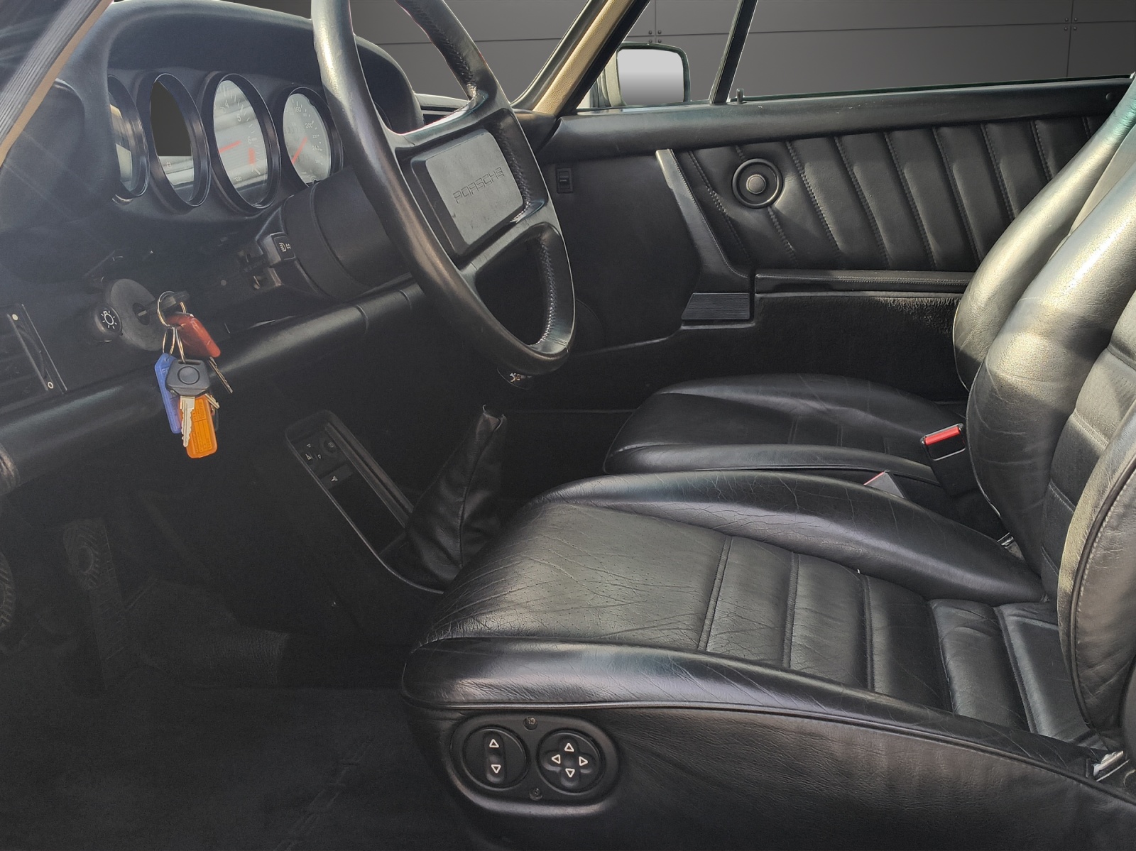 PORSCHE 911 3.2 Carrera Coupé - 10