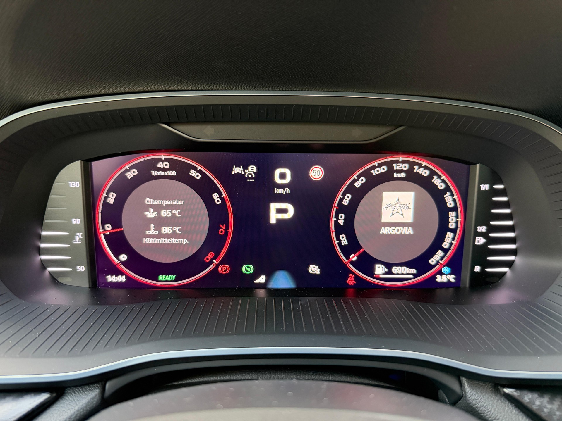 SKODA Octavia Combi 1.5 TSI SportLine DSG - 12