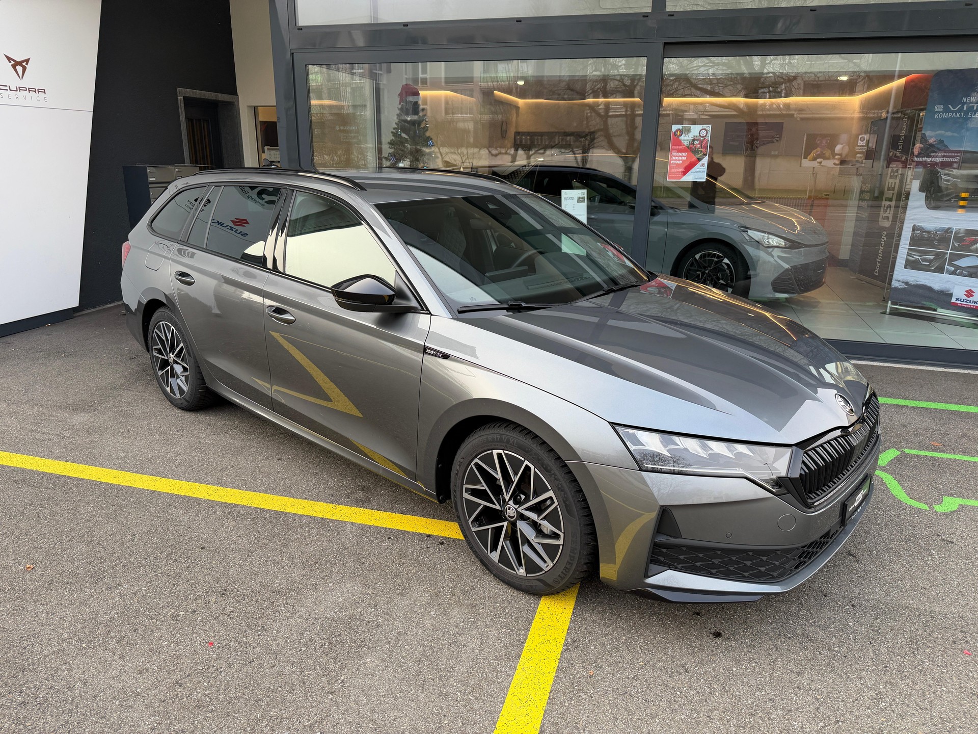 SKODA Octavia Combi 1.5 TSI SportLine DSG