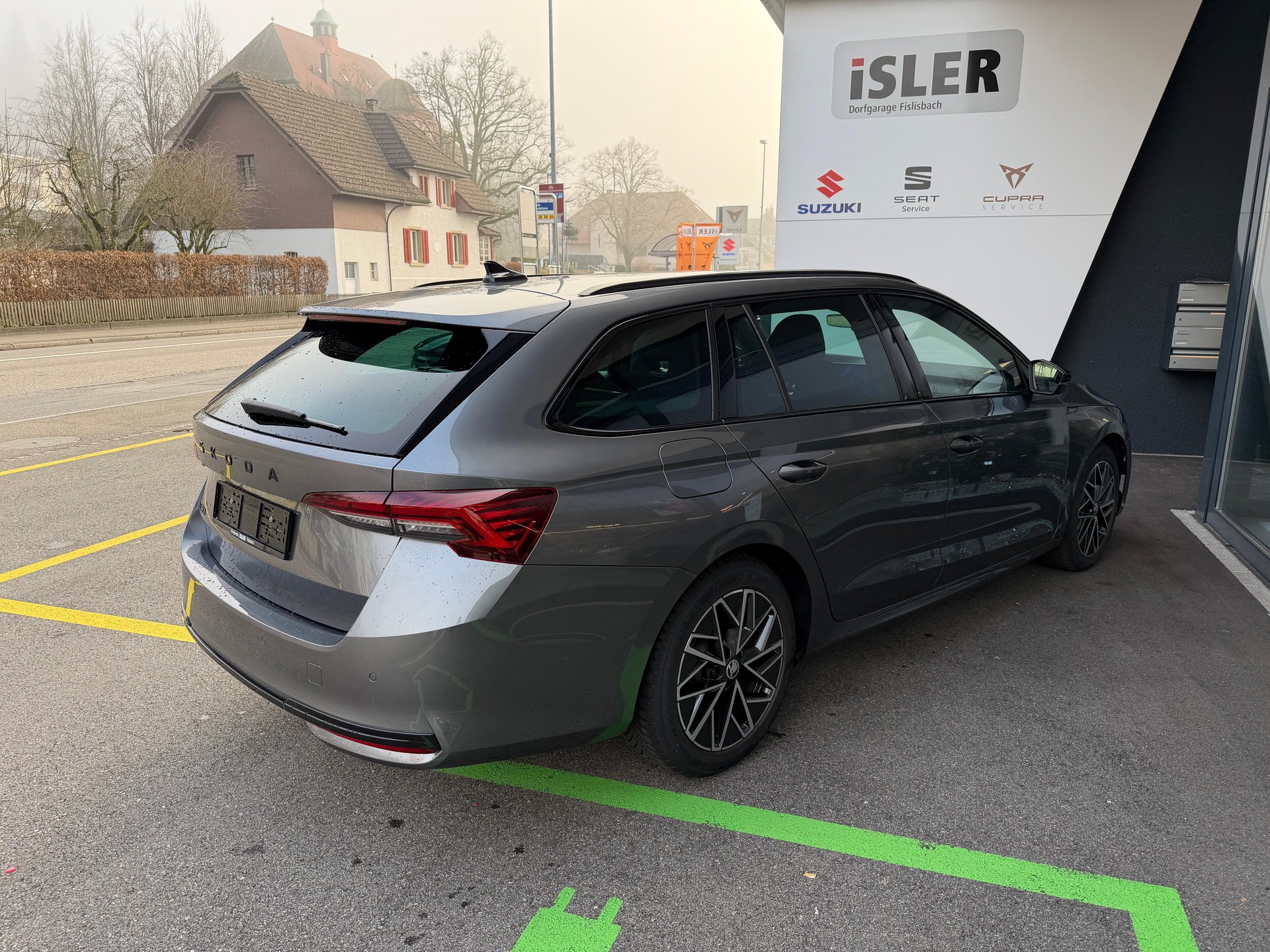 SKODA Octavia Combi 1.5 TSI SportLine DSG - 6