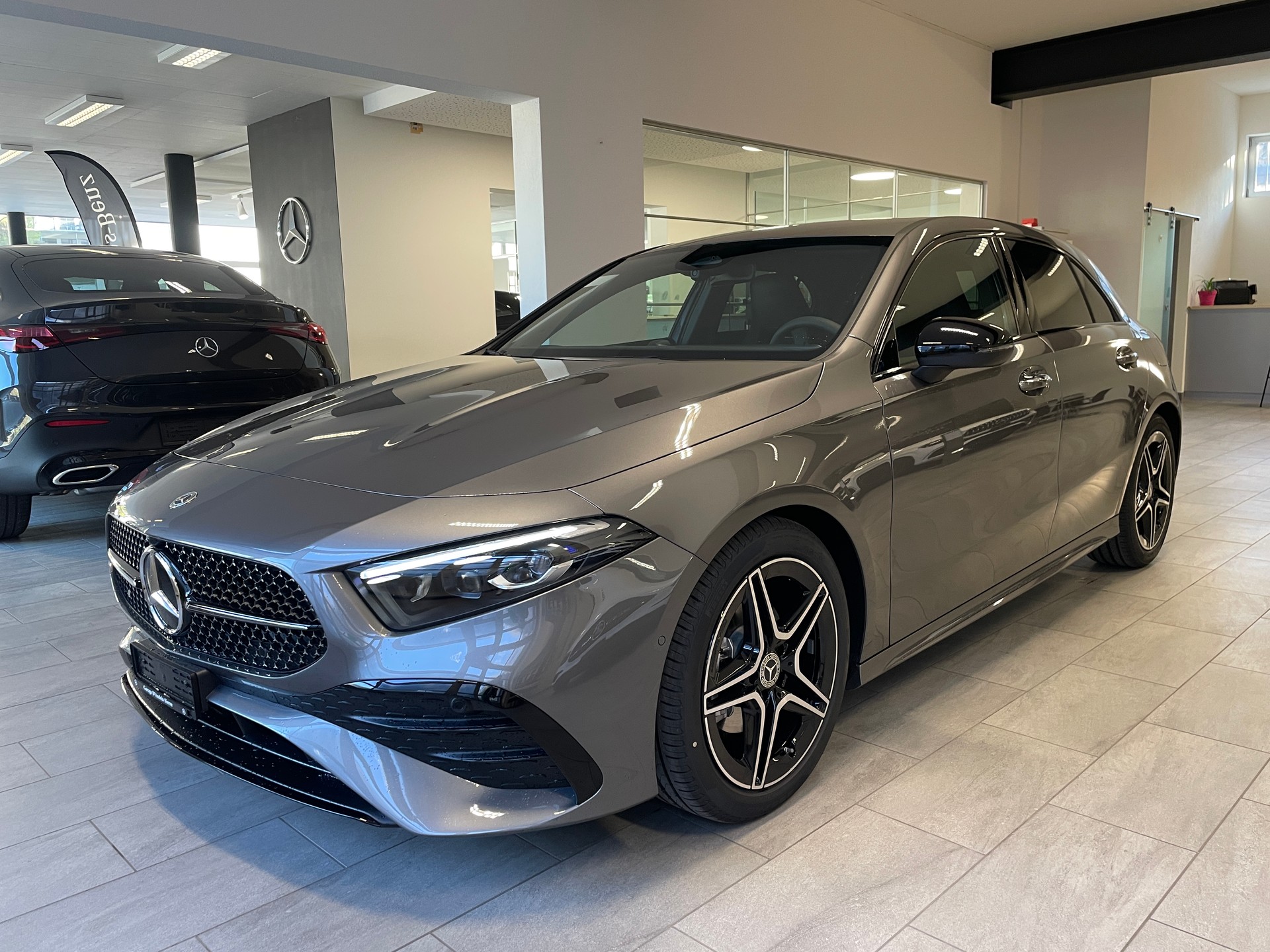 MERCEDES-BENZ A 200 Night Star 7G-DCT