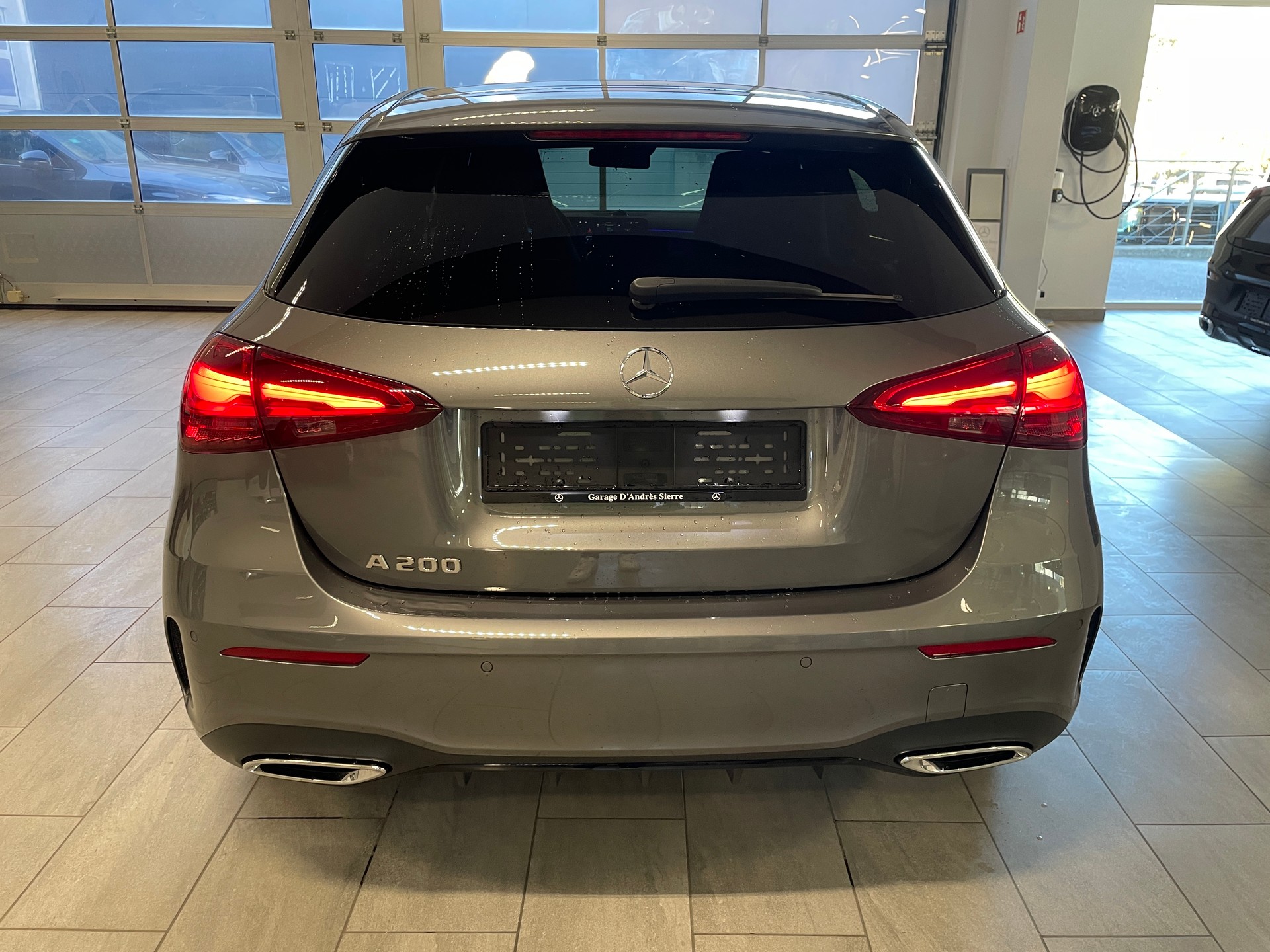 MERCEDES-BENZ A 200 Night Star 7G-DCT - 7