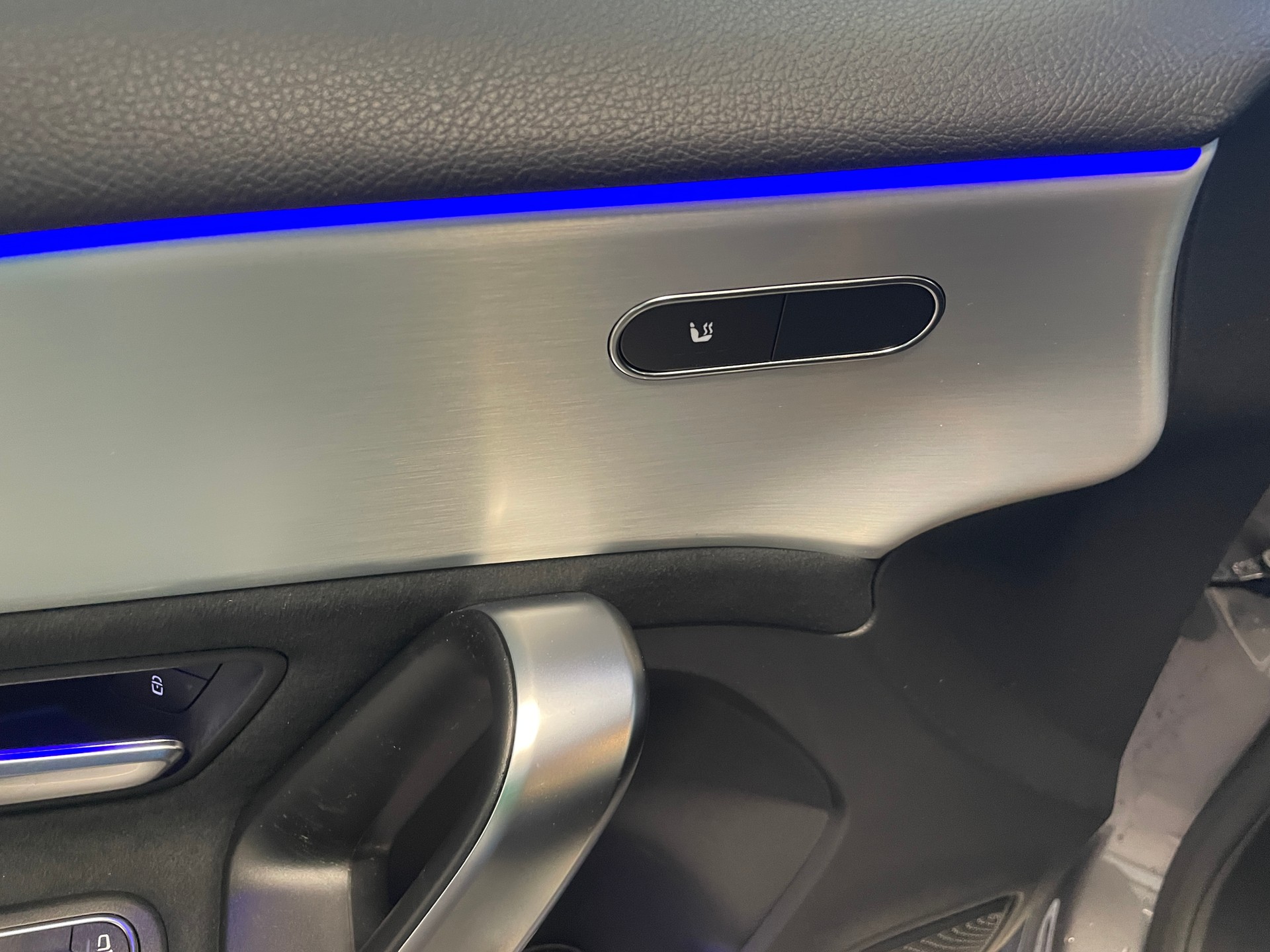 MERCEDES-BENZ A 200 Night Star 7G-DCT - 12