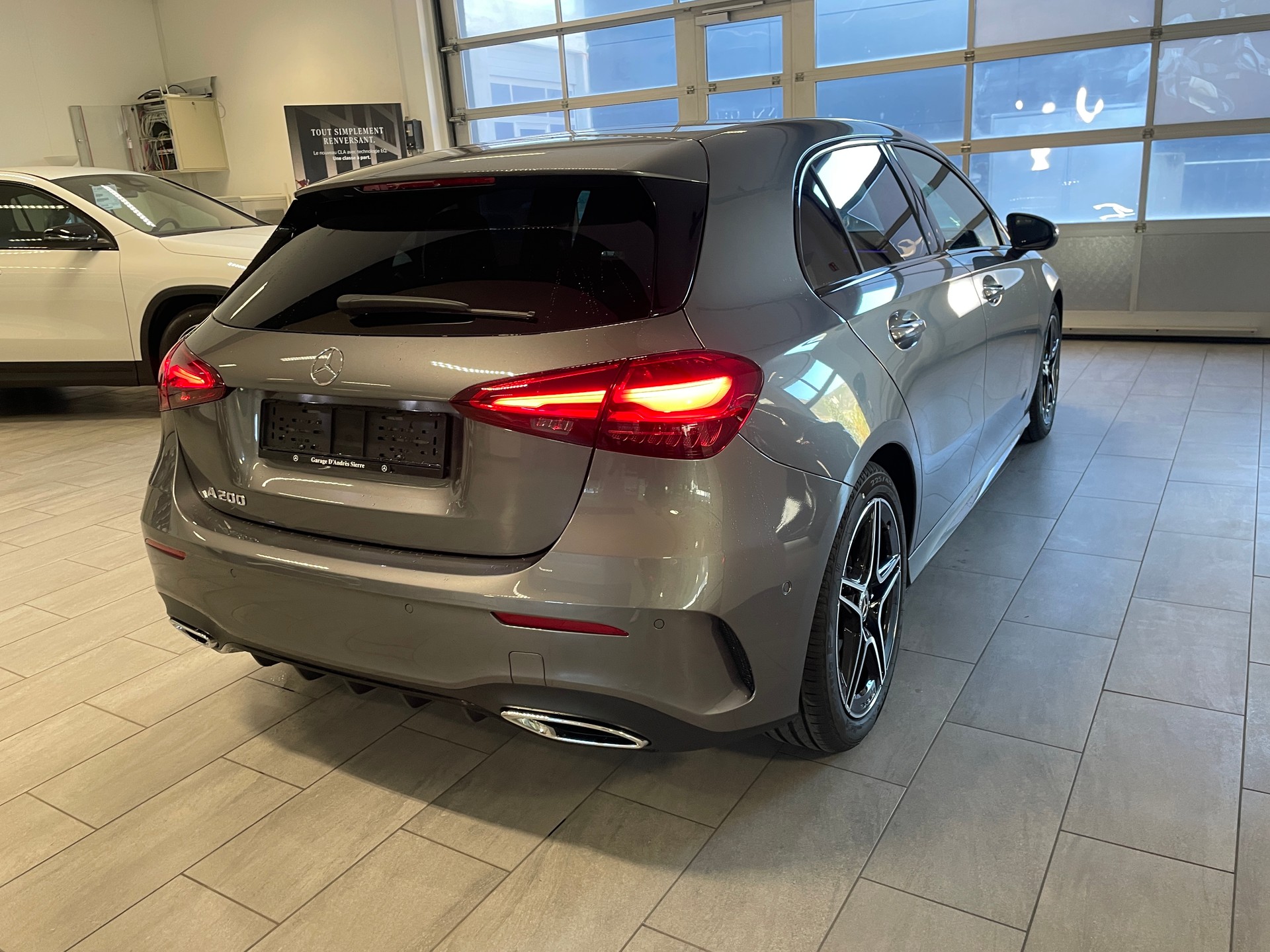 MERCEDES-BENZ A 200 Night Star 7G-DCT - 6