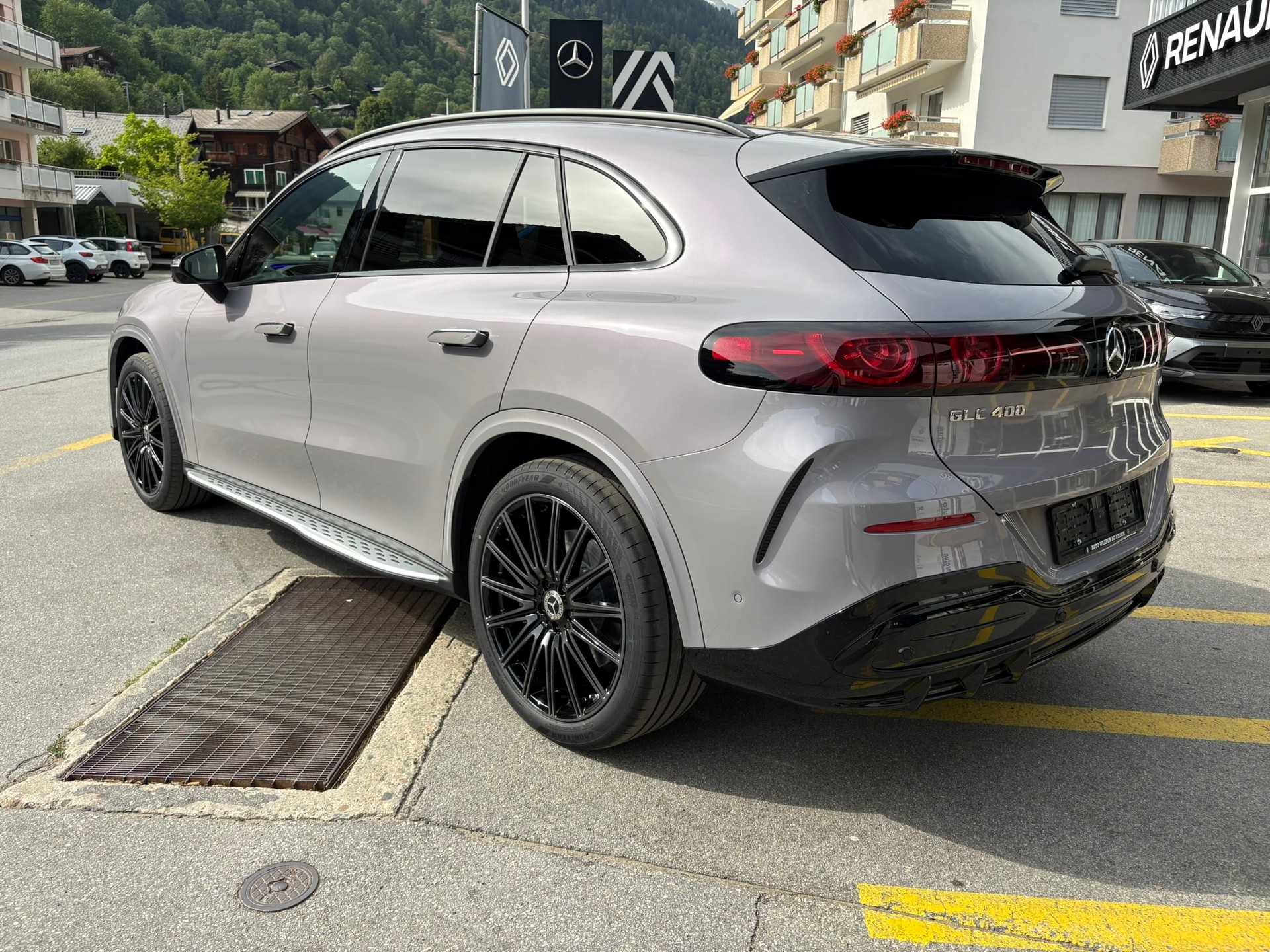 MERCEDES-BENZ GLC 400 4MATIC 94 kWh EQ - 7