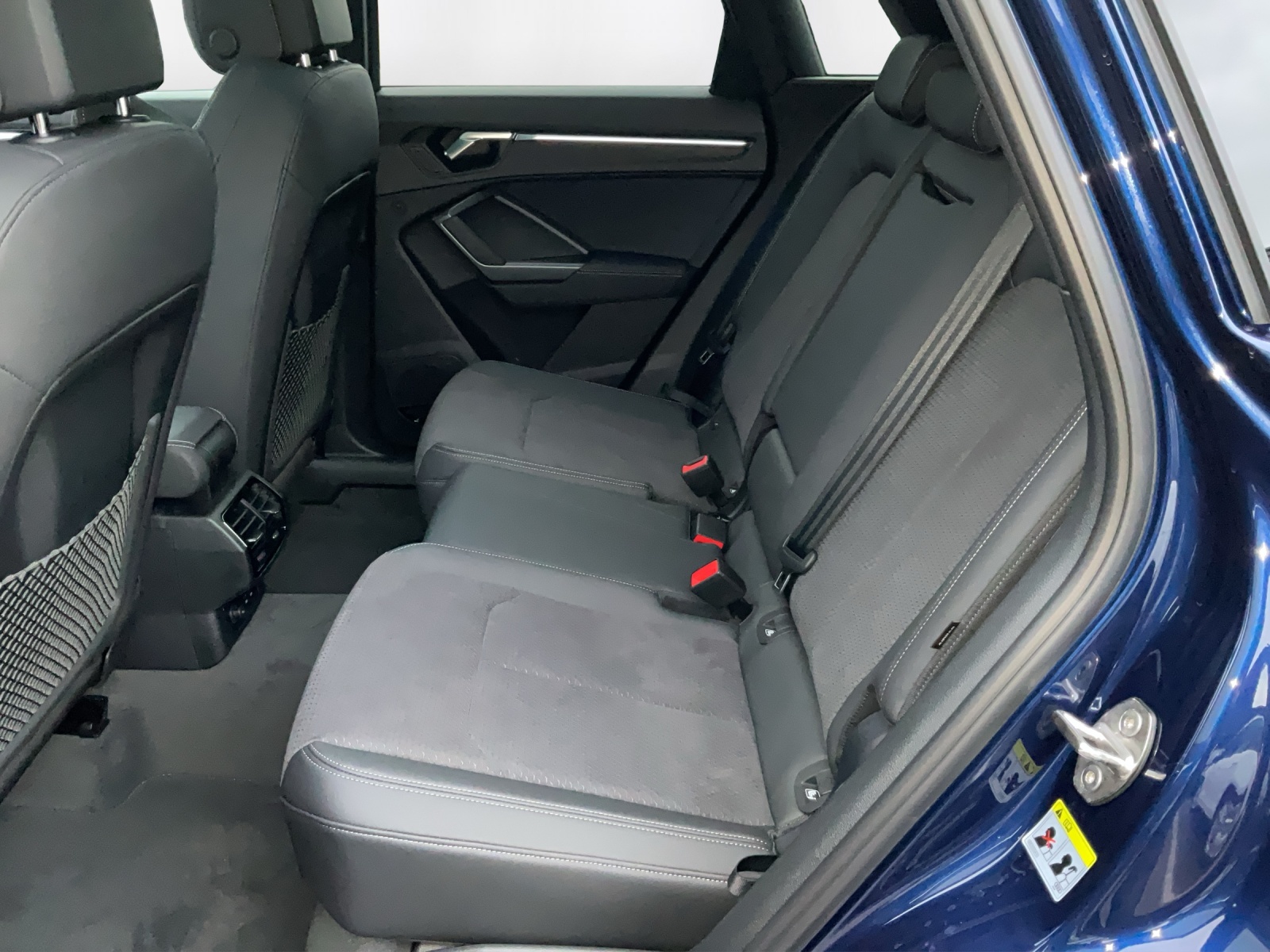 AUDI Q3 35 TFSI S line Attraction S-tronic - 12