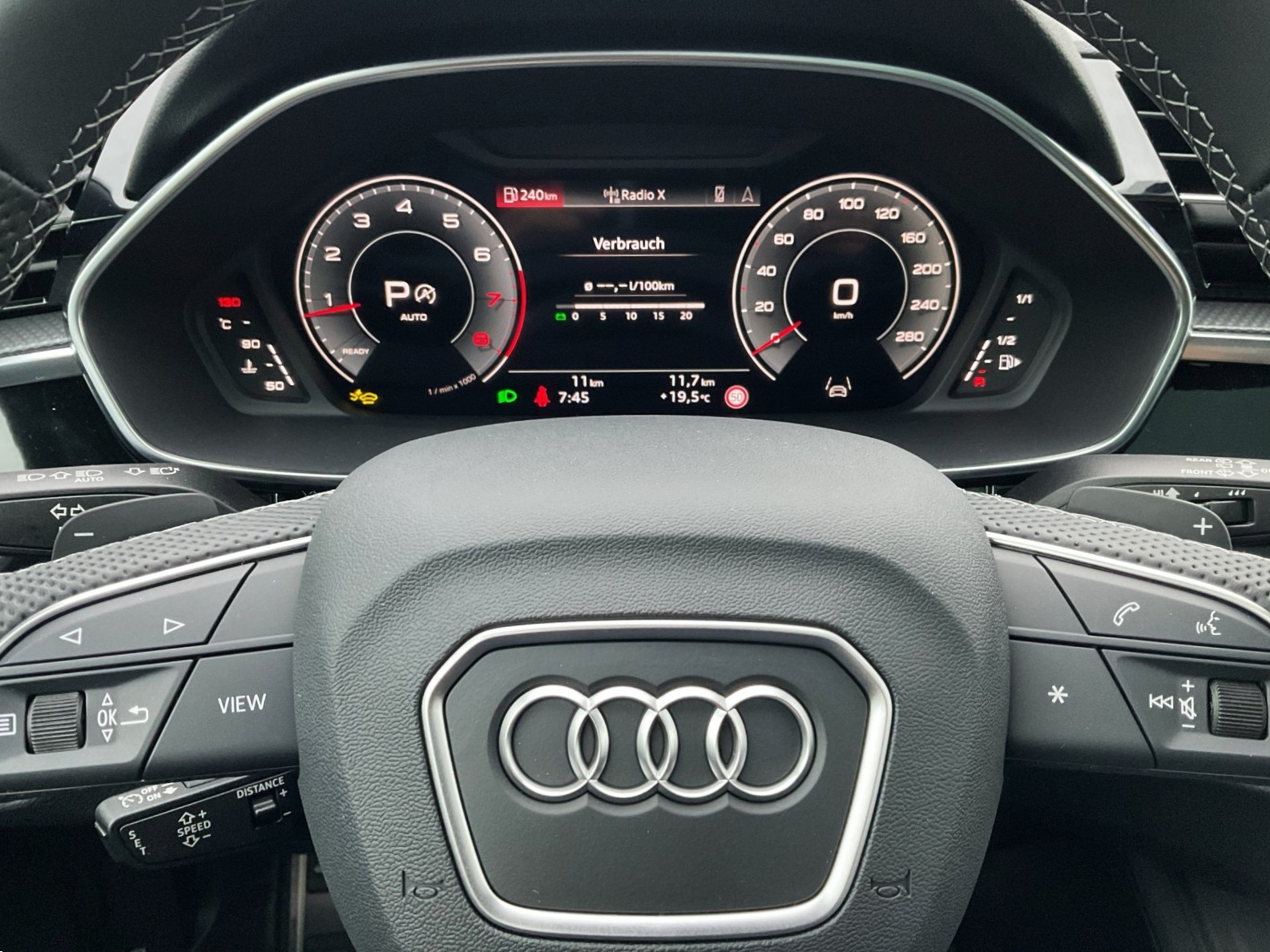 AUDI Q3 35 TFSI S line Attraction S-tronic - 9