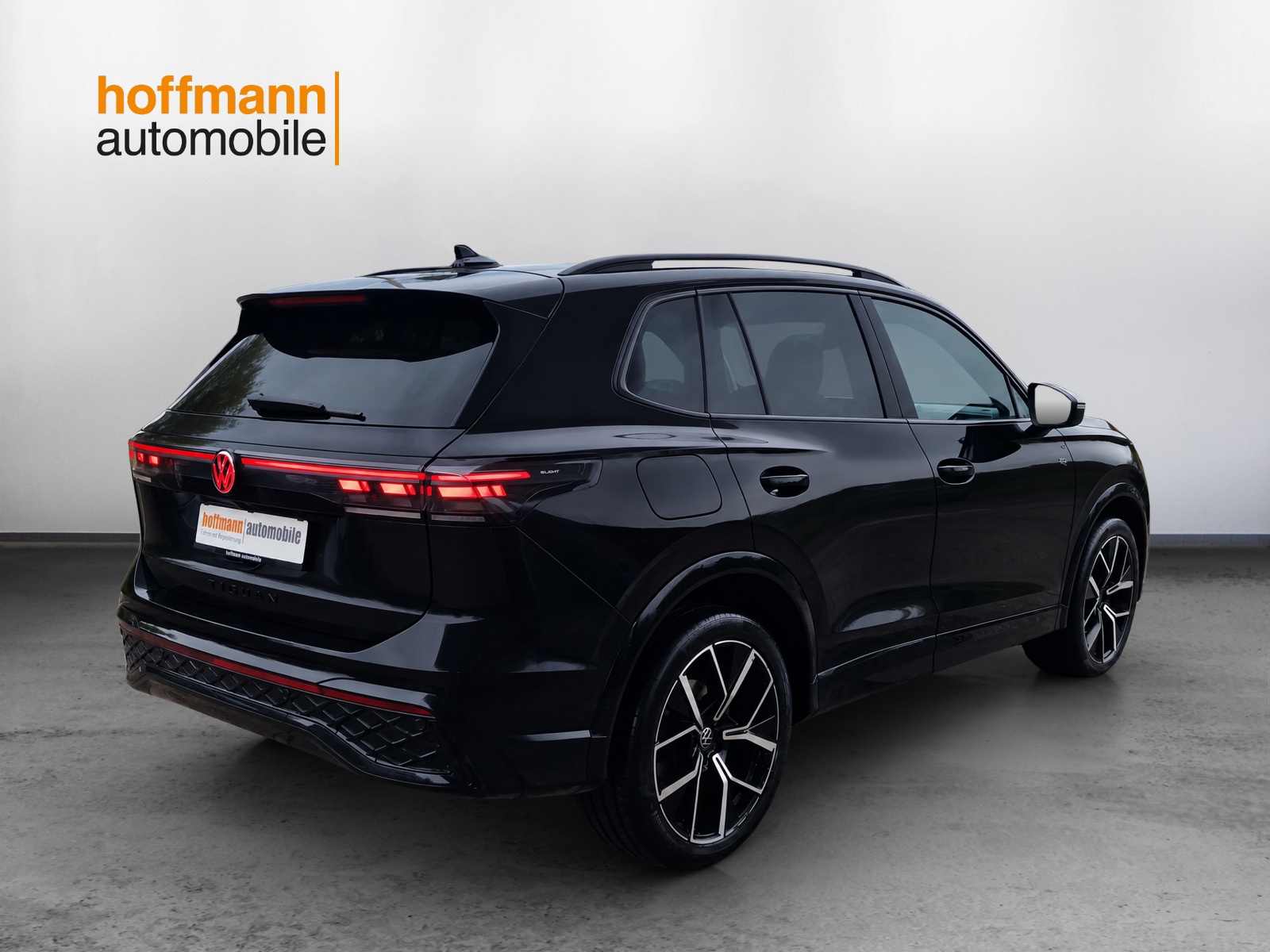 VW Tiguan 2.0 TSI DSG R-Line 4Motion - 4
